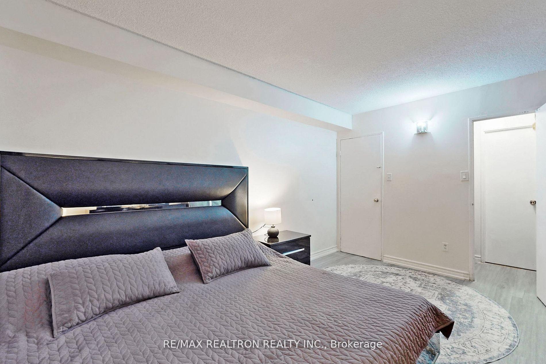 Photo 7 of Unit 1411, 3380 Eglinton Avenue E, Scarborough, Scarborough Village — HOMEH
