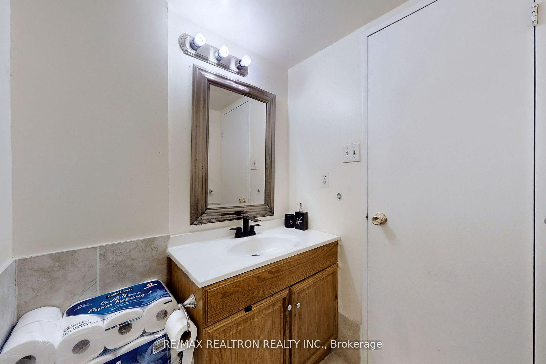 Photo 18 of Unit 1411, 3380 Eglinton Avenue E, Scarborough, Scarborough Village — HOMEH