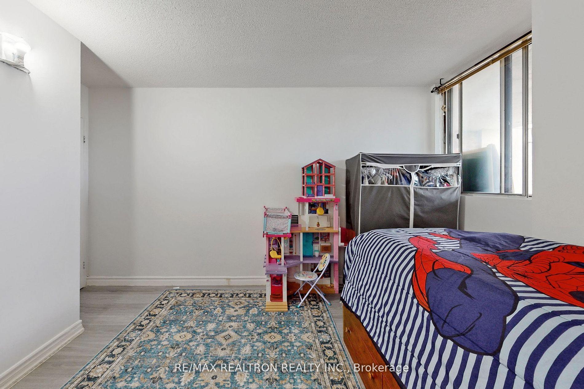 Photo 21 of Unit 1411, 3380 Eglinton Avenue E, Scarborough, Scarborough Village — HOMEH