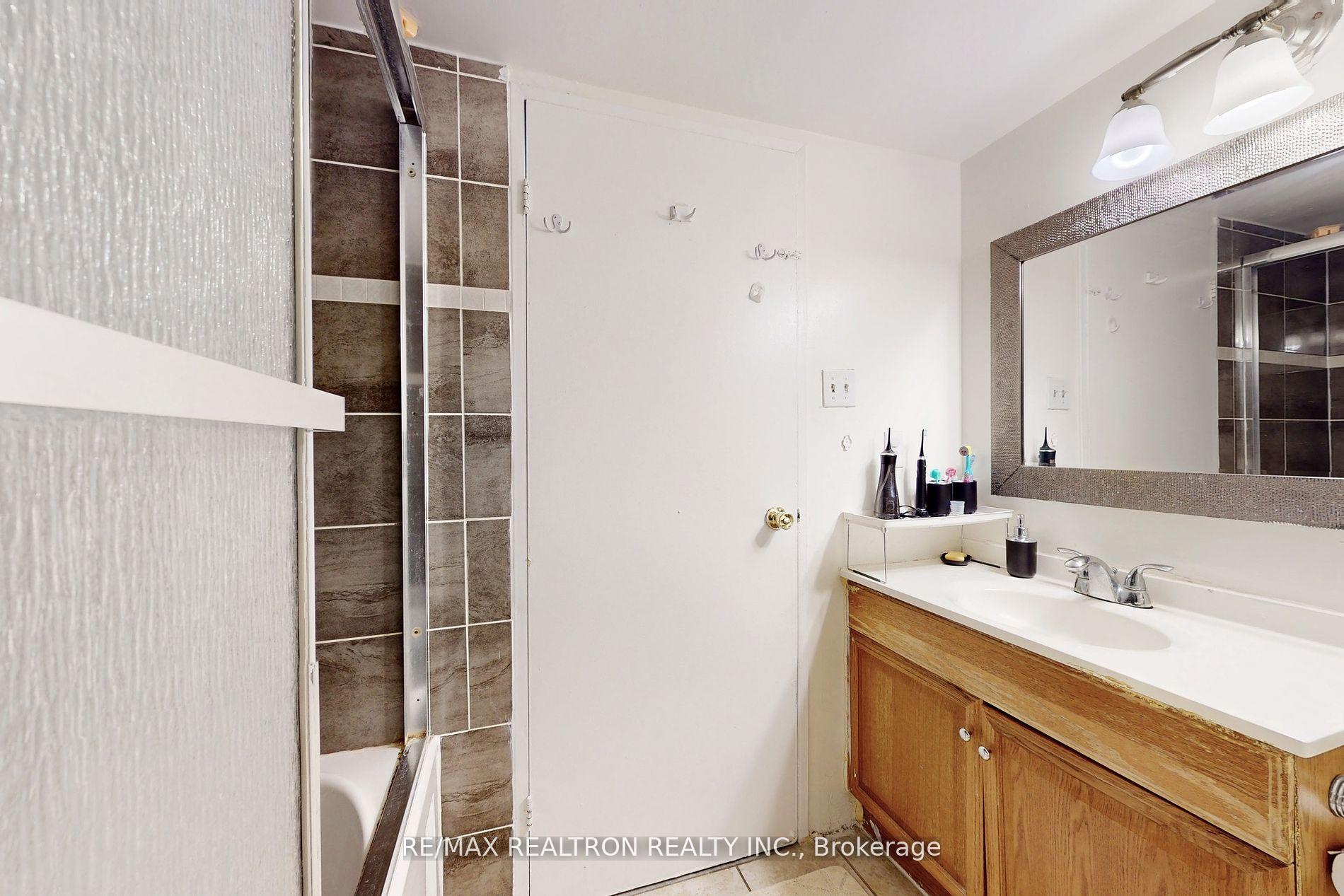 Photo 32 of Unit 1411, 3380 Eglinton Avenue E, Scarborough, Scarborough Village — HOMEH