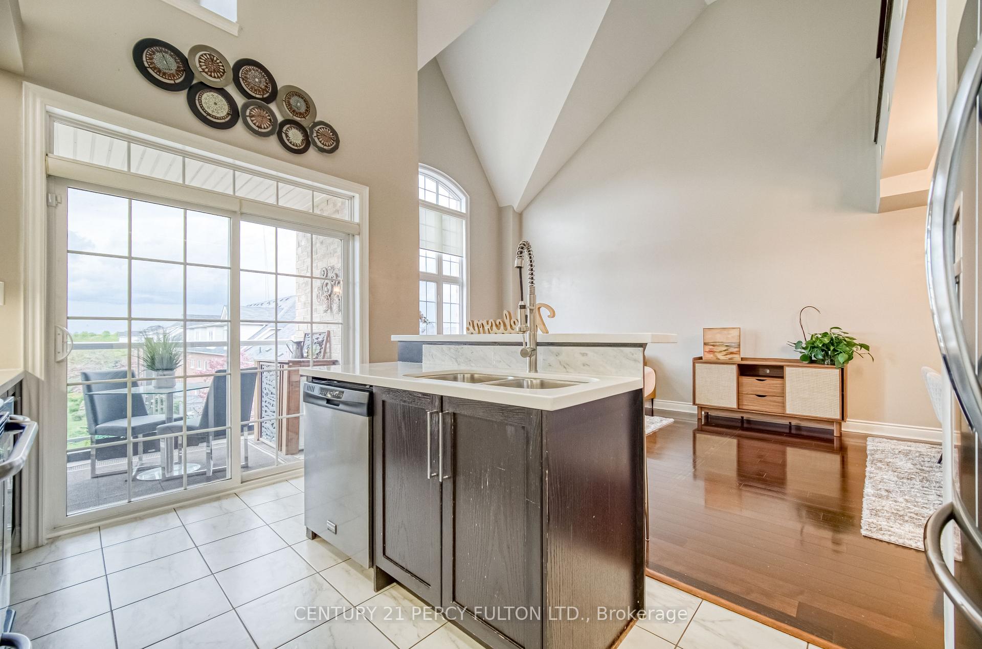 Photo 14 of 48 Lovegrove Lane, Ajax, Central — HOMEH