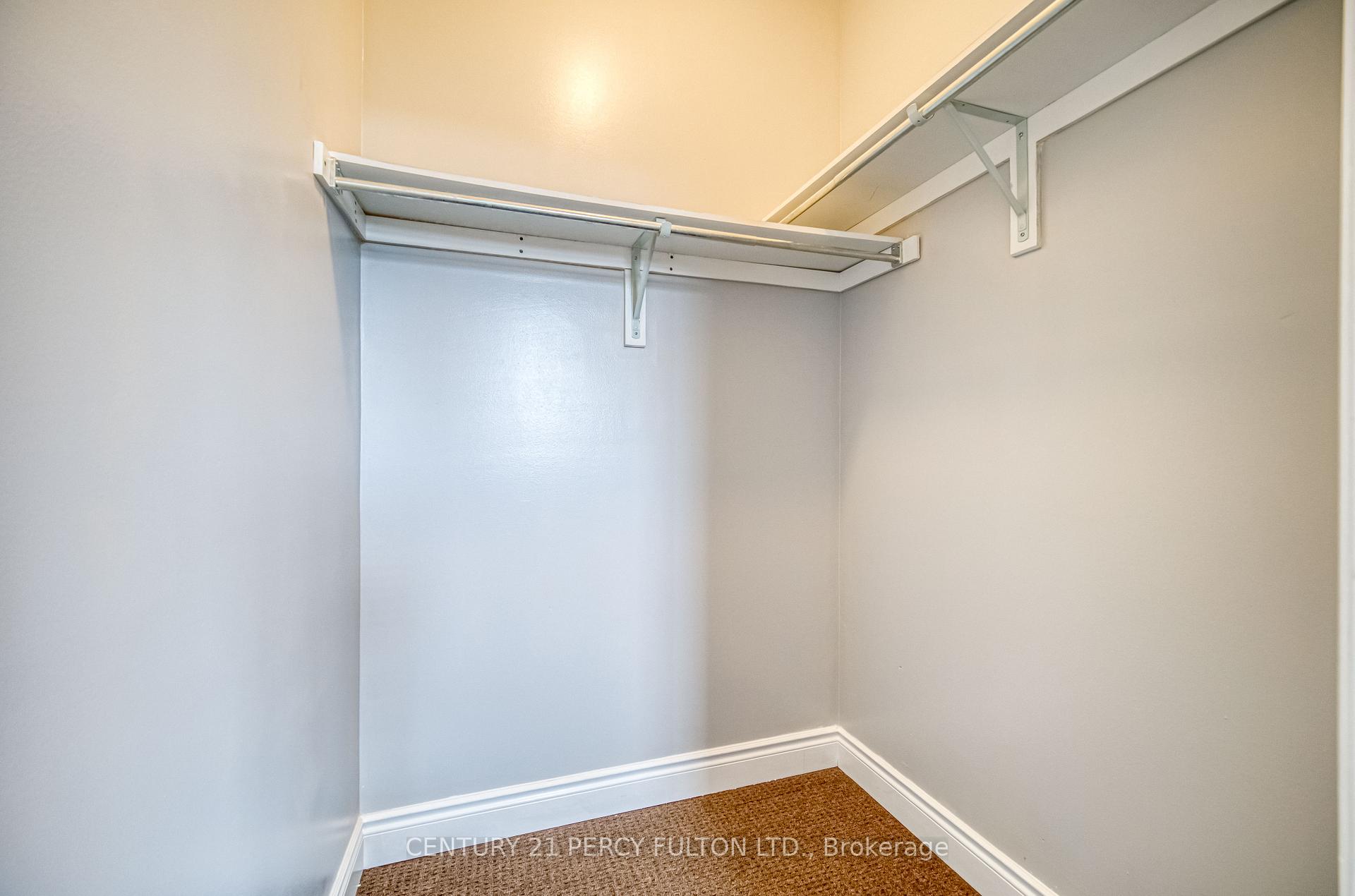 Photo 16 of 48 Lovegrove Lane, Ajax, Central — HOMEH
