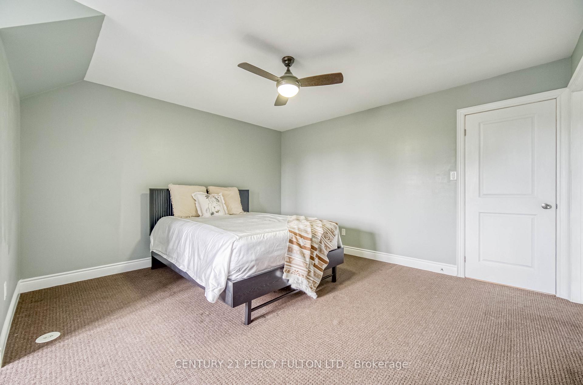 Photo 22 of 48 Lovegrove Lane, Ajax, Central — HOMEH