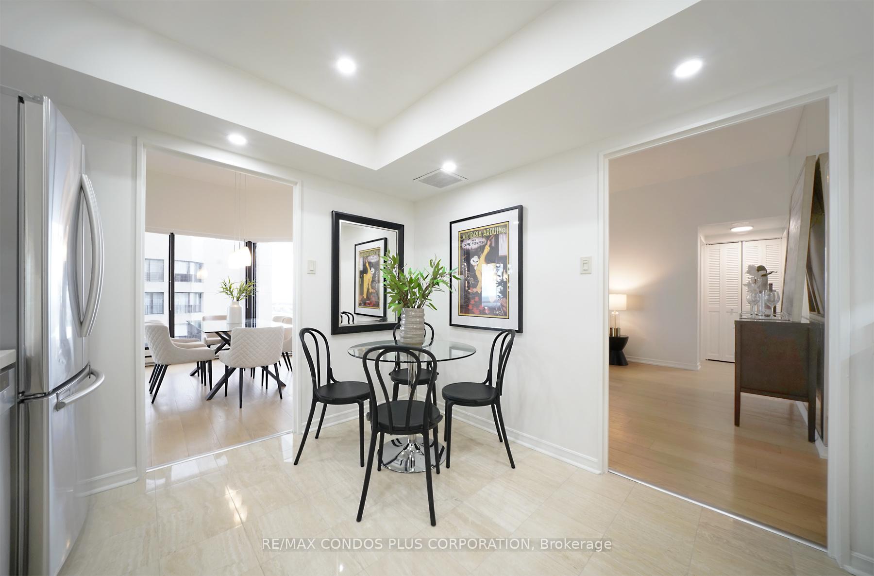 Photo 5 of Unit 3603, 65 Harbour Square, Toronto, Waterfront Communities — HOMEH