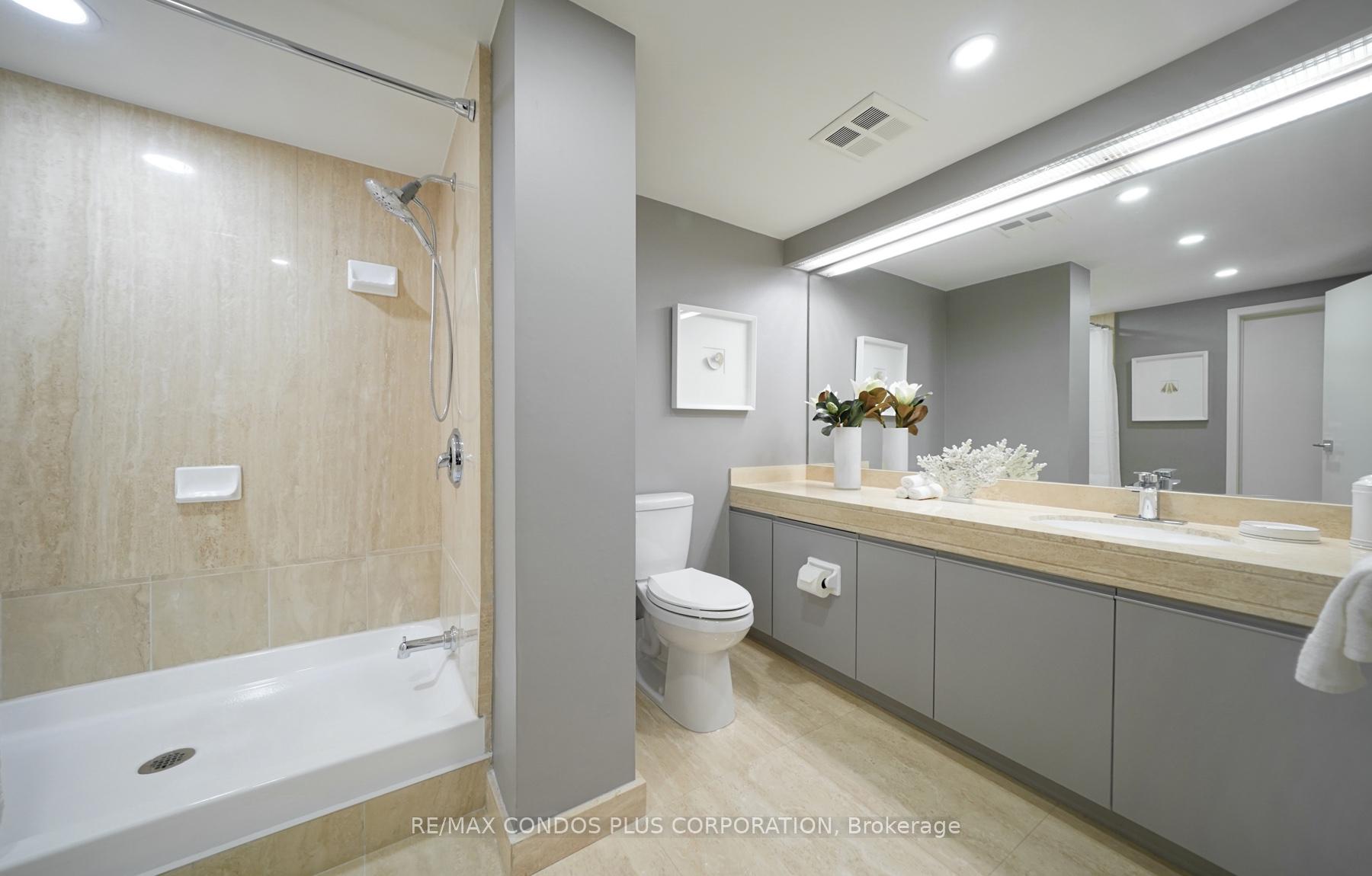 Photo 38 of Unit 3603, 65 Harbour Square, Toronto, Waterfront Communities — HOMEH