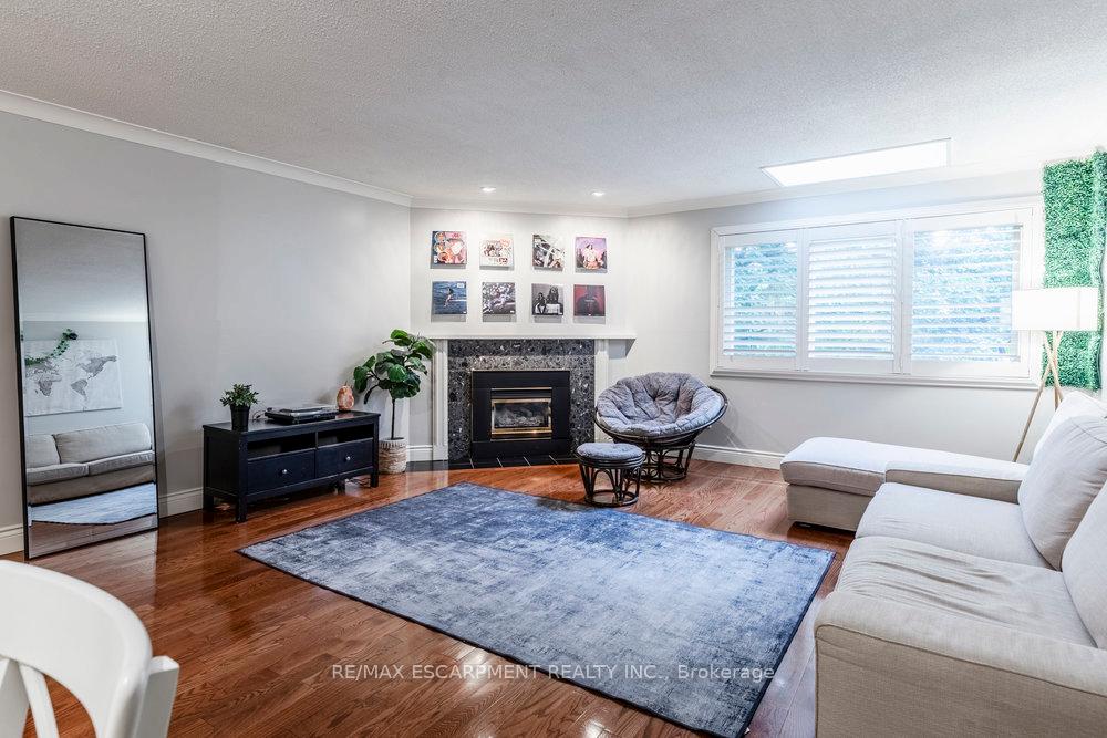 Photo 4 of Unit 54, 26 Moss Boulevard, Hamilton, Dundas — HOMEH