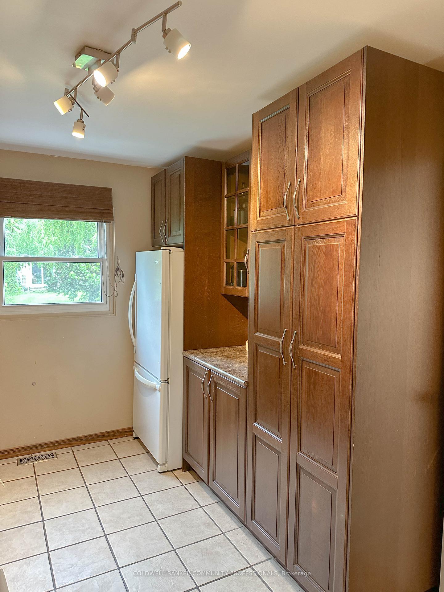 Photo 4 of Unit G, 657 Albert Street, Waterloo — HOMEH