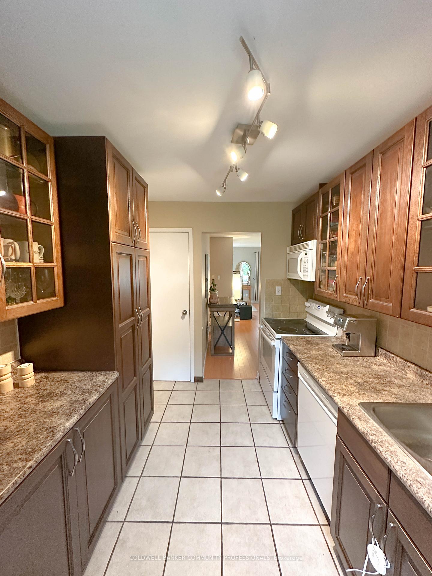Photo 12 of Unit G, 657 Albert Street, Waterloo — HOMEH