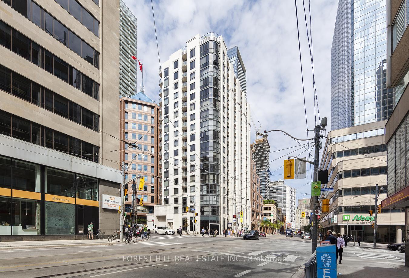 Front of Unit 1606, 801 Bay Street
