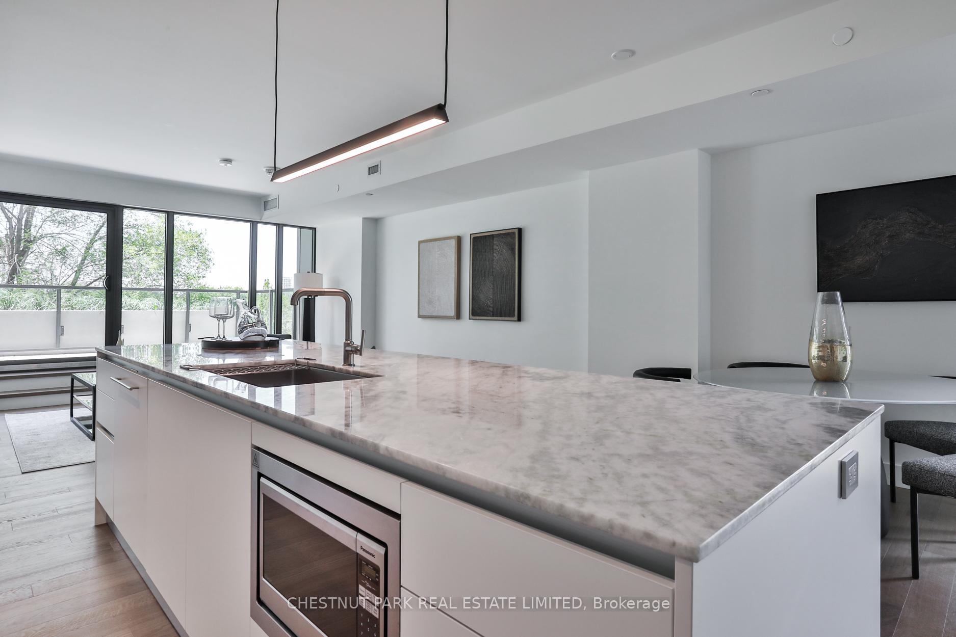 Photo 3 of Unit 408, 1414 Bayview Avenue, Toronto, Mount Pleasant East — HOMEH