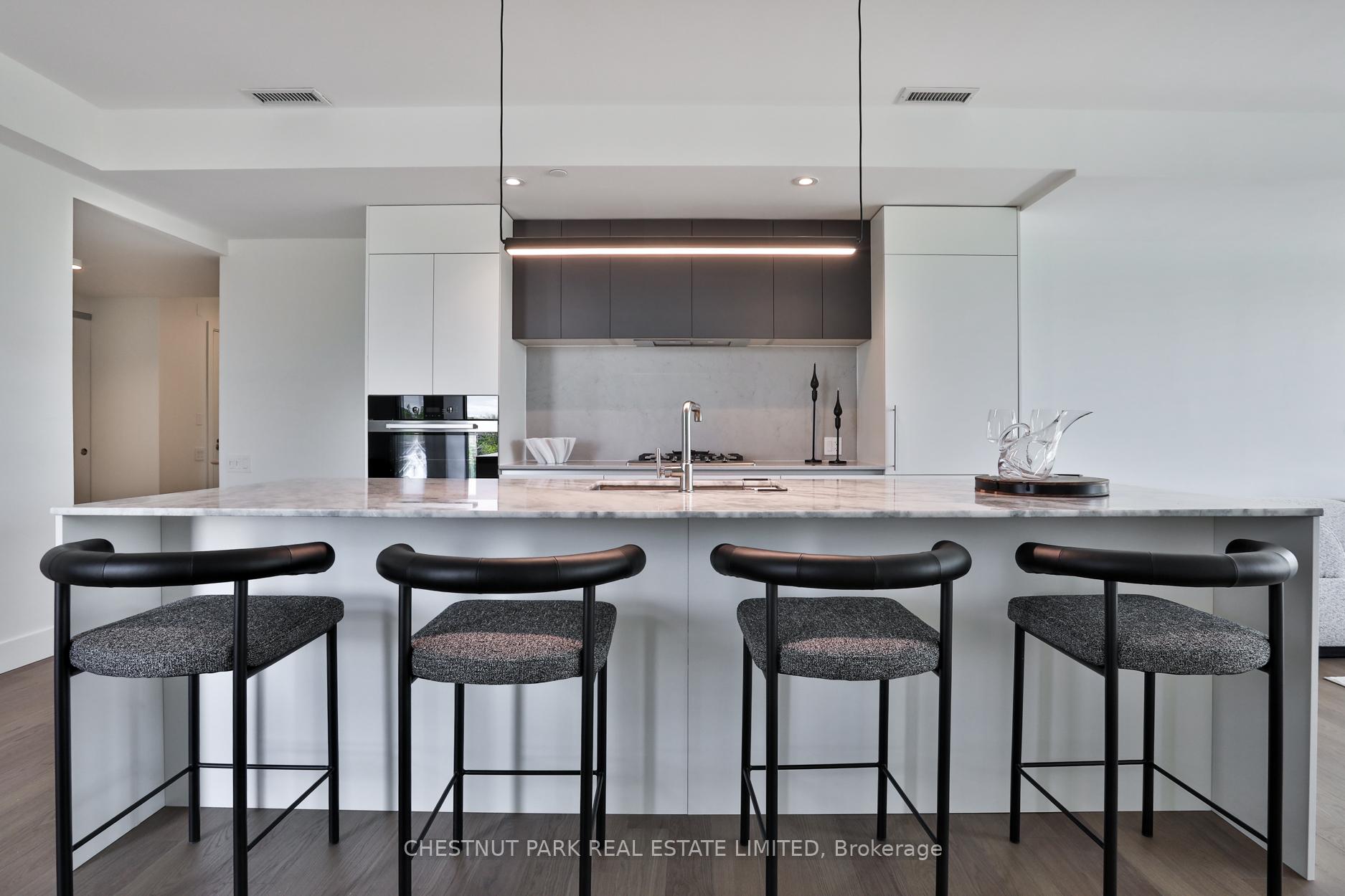 Photo 4 of Unit 408, 1414 Bayview Avenue, Toronto, Mount Pleasant East — HOMEH