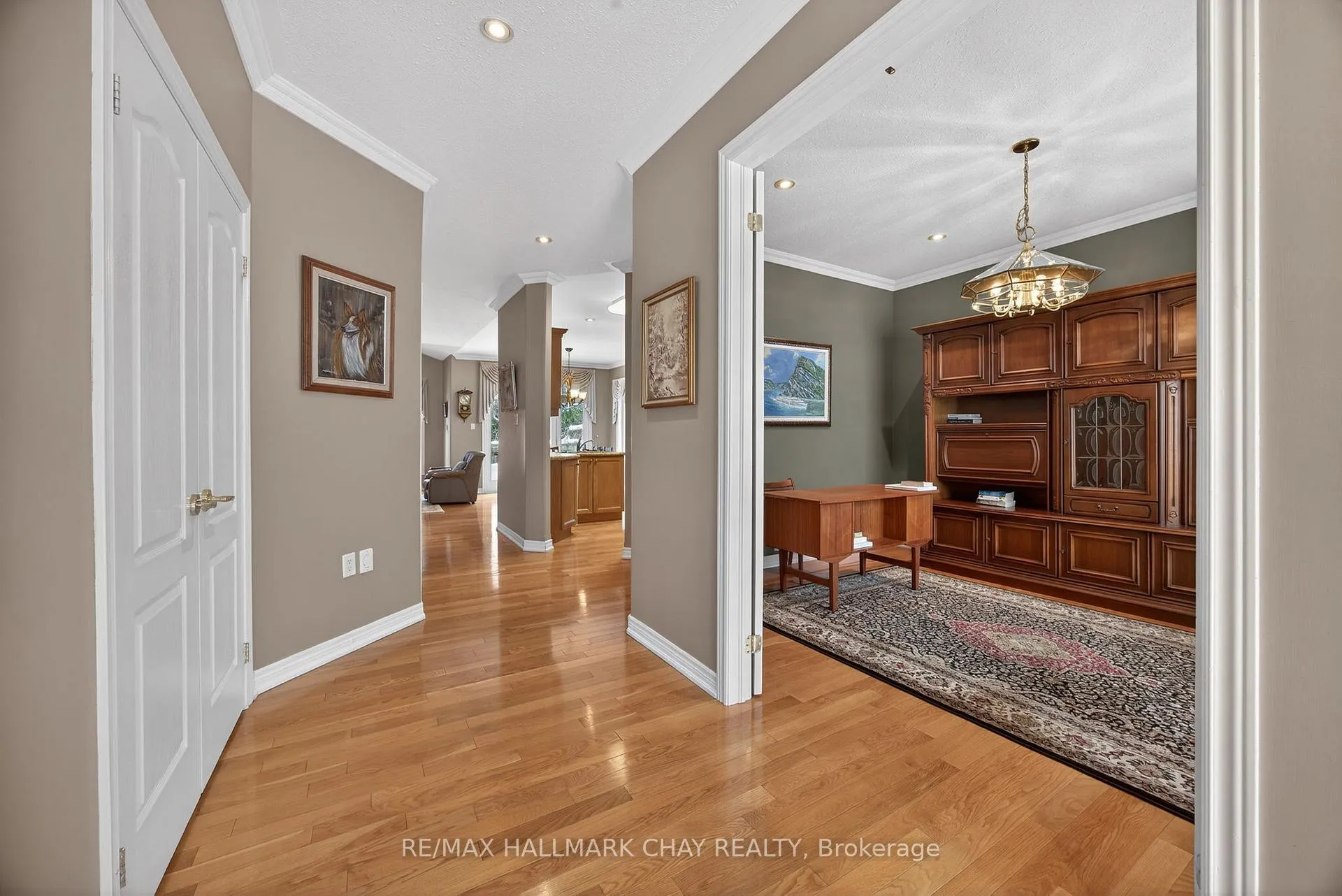 Photo 7 of 16 Stapleton Place, Barrie, Ardagh — HOMEH