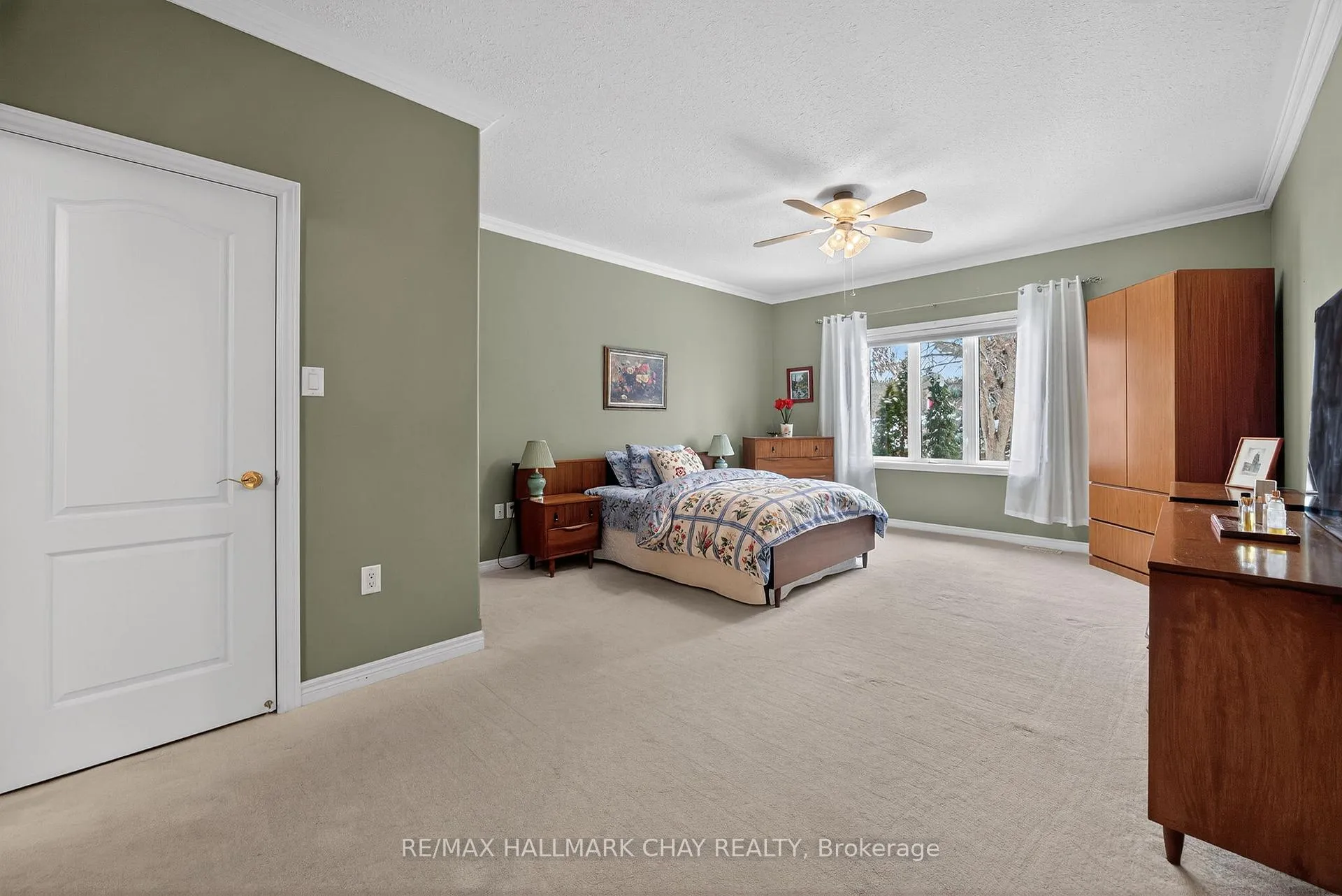 Photo 18 of 16 Stapleton Place, Barrie, Ardagh — HOMEH