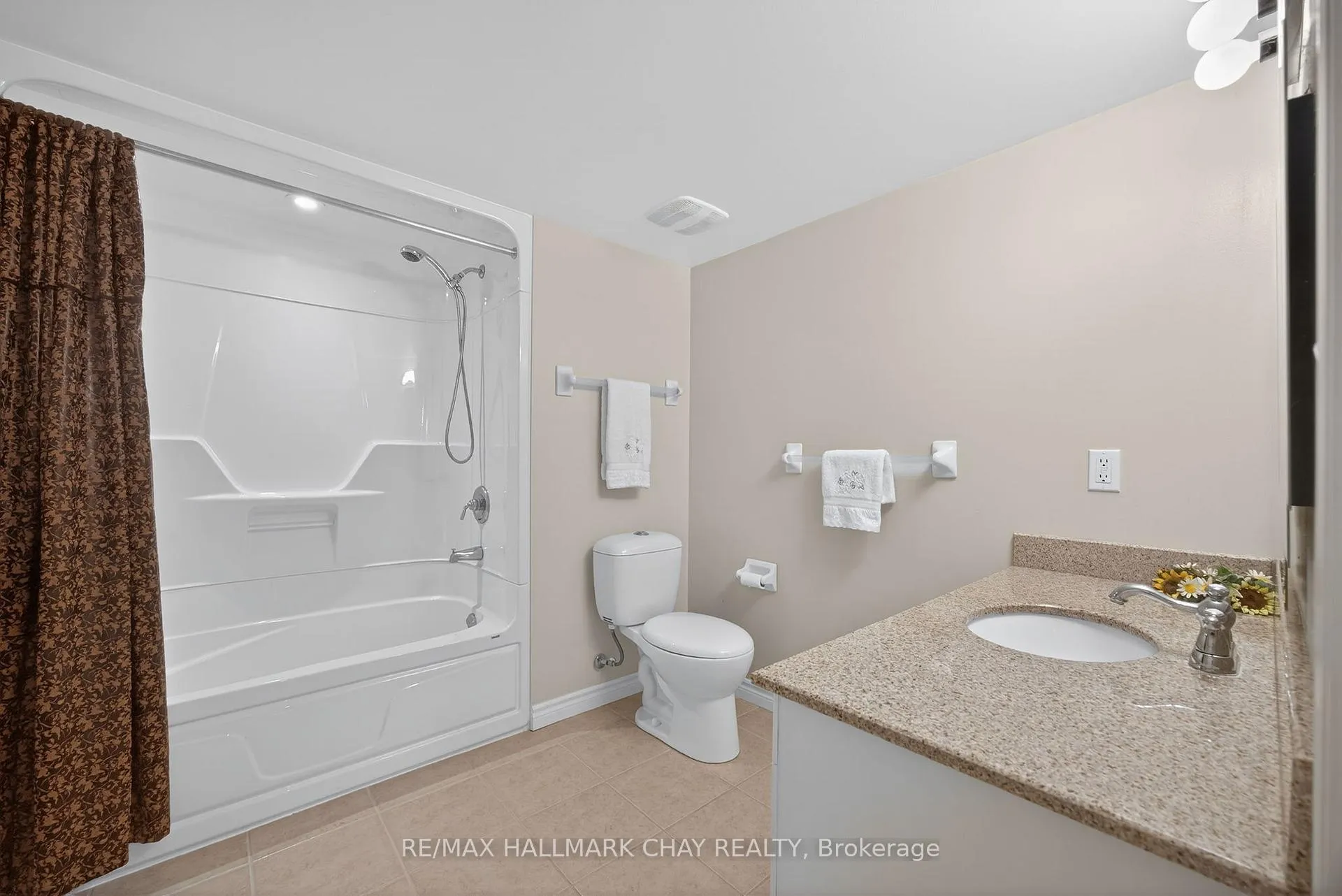 Photo 31 of 16 Stapleton Place, Barrie, Ardagh — HOMEH