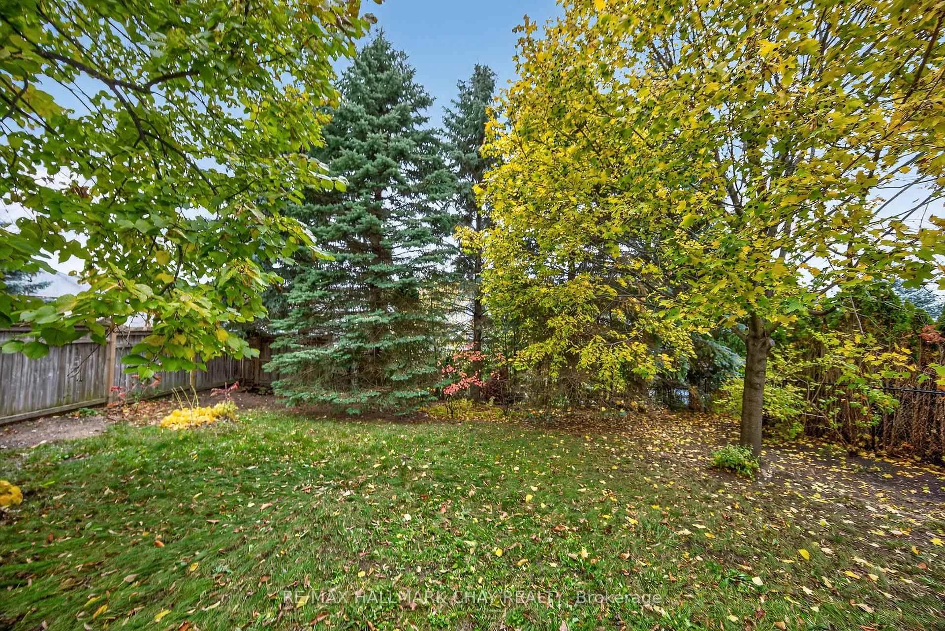 Photo 35 of 16 Stapleton Place, Barrie, Ardagh — HOMEH