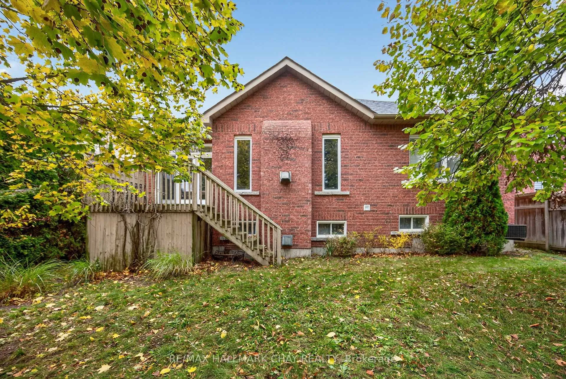 Photo 36 of 16 Stapleton Place, Barrie, Ardagh — HOMEH