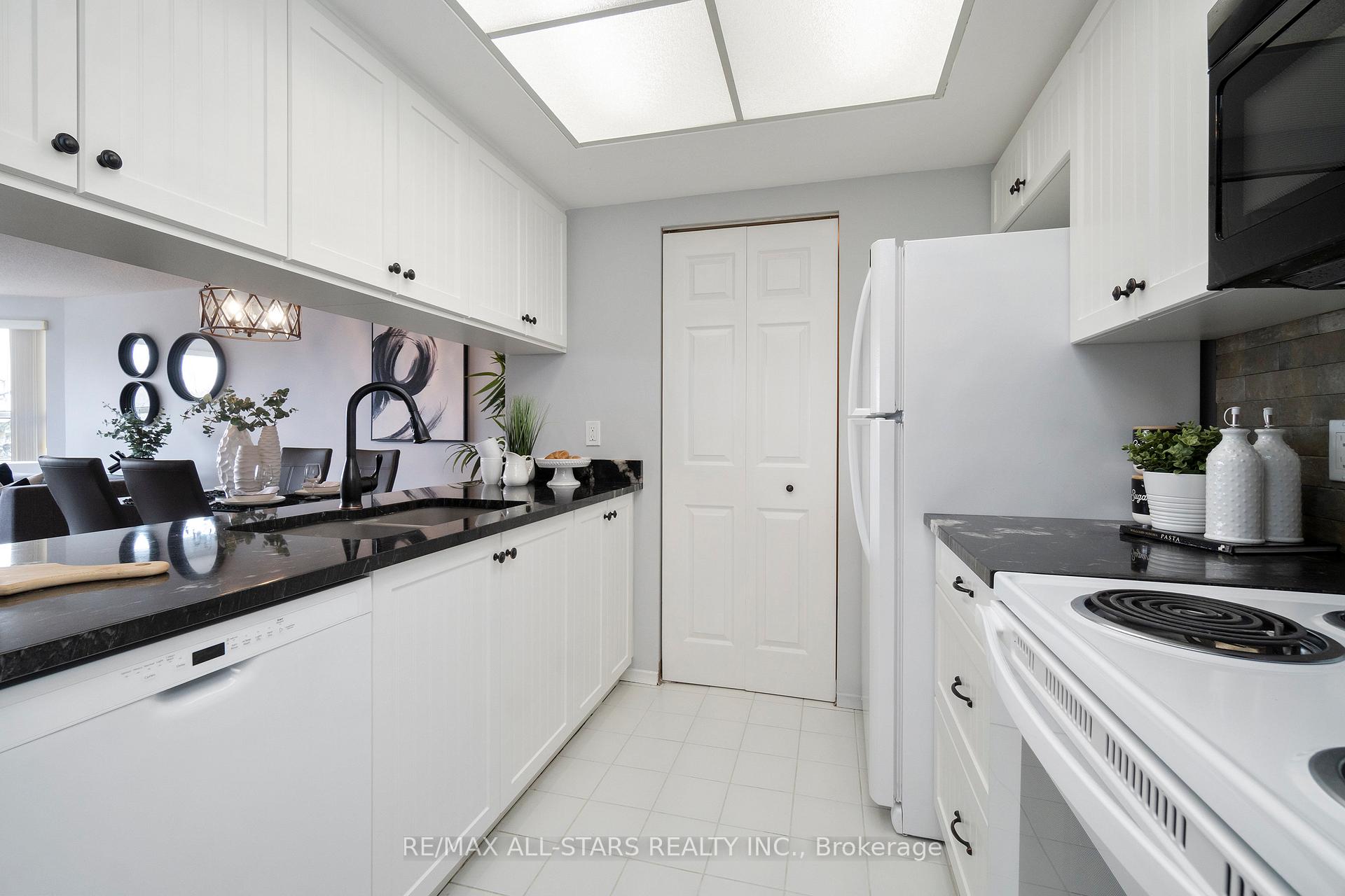 Photo 4 of Unit 512, 2 Raymerville Drive, Markham, Raymerville — HOMEH