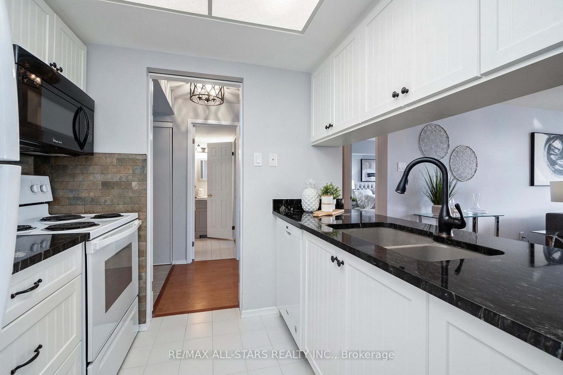 Photo 15 of Unit 512, 2 Raymerville Drive, Markham, Raymerville — HOMEH
