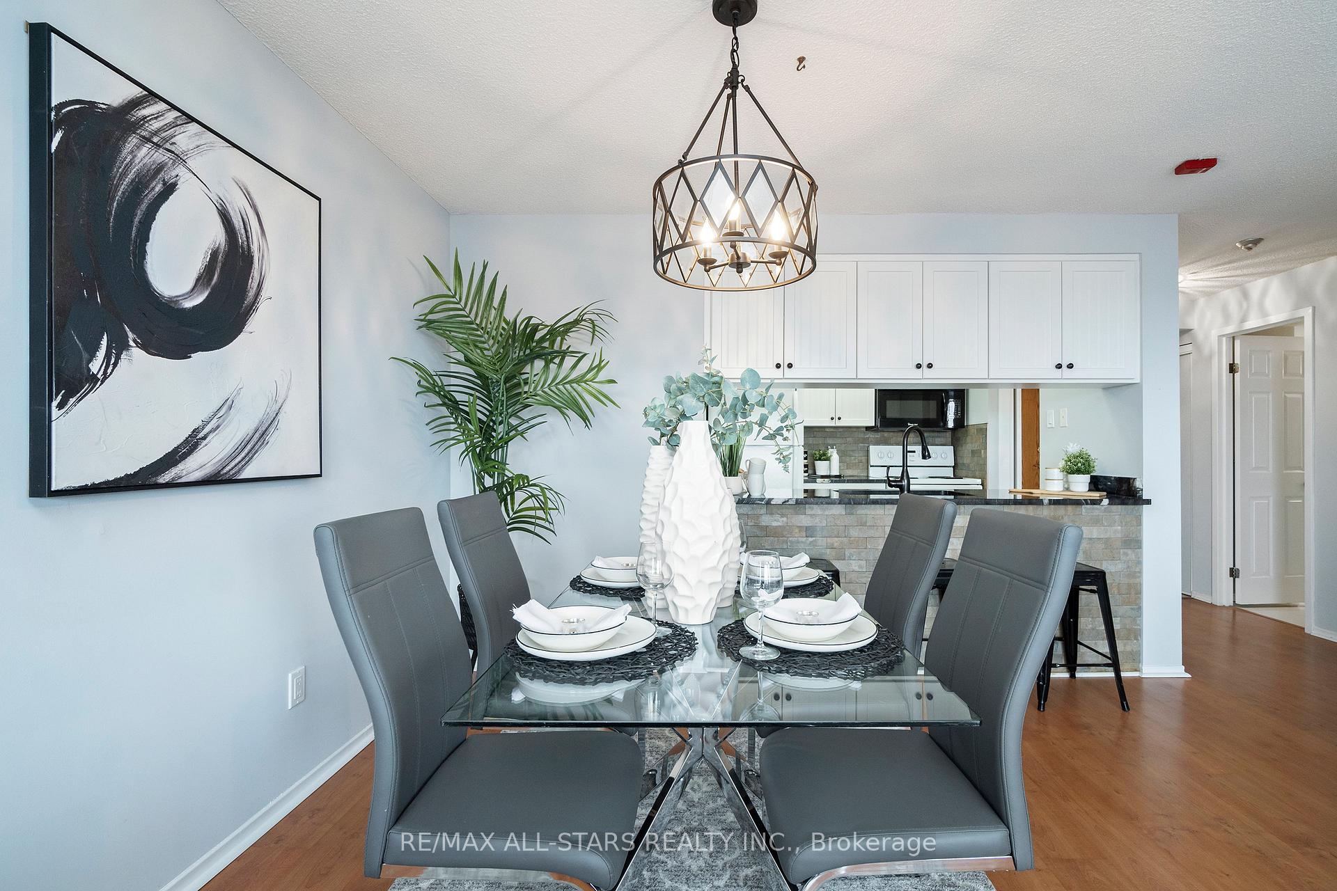 Photo 5 of Unit 512, 2 Raymerville Drive, Markham, Raymerville — HOMEH