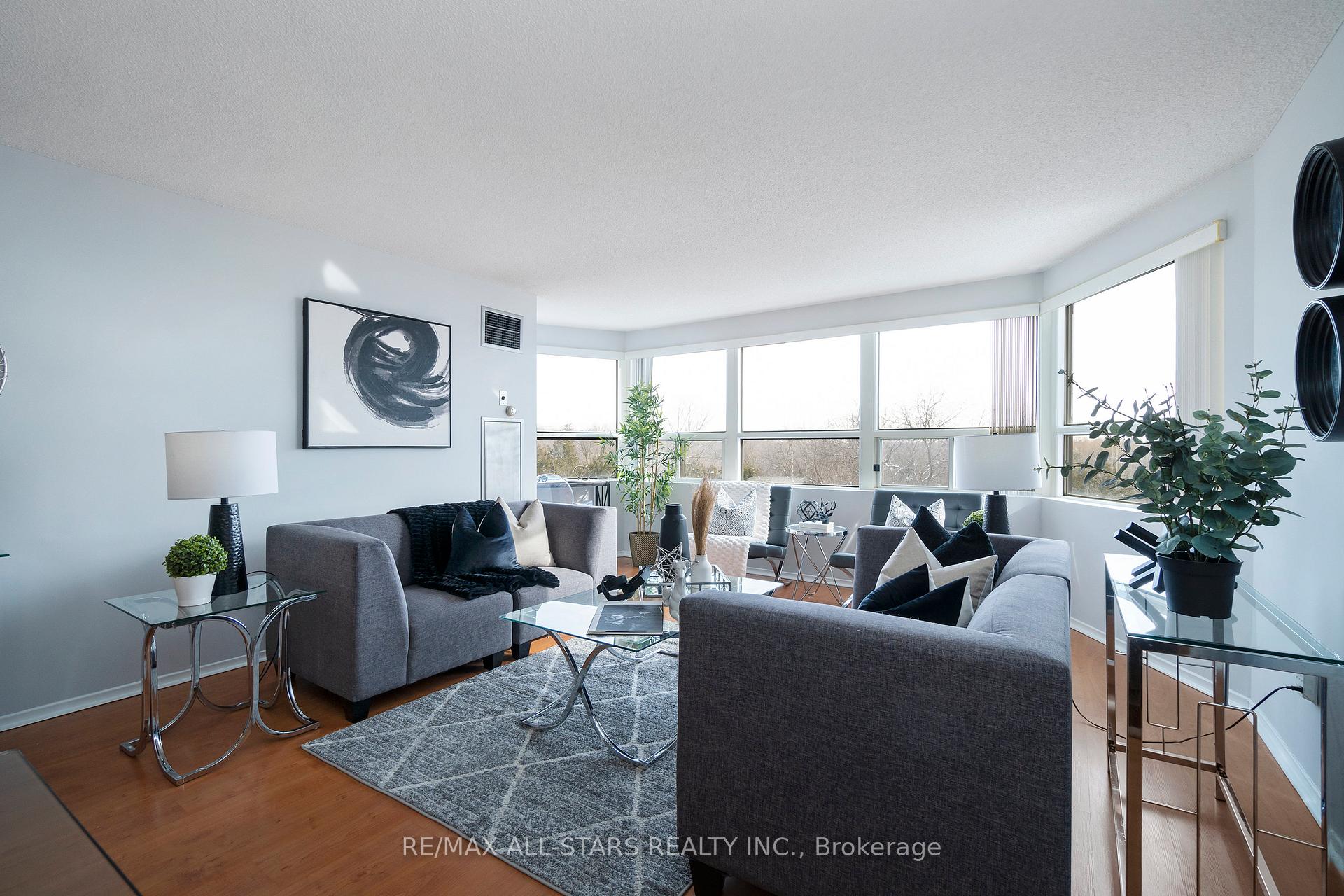 Photo 19 of Unit 512, 2 Raymerville Drive, Markham, Raymerville — HOMEH