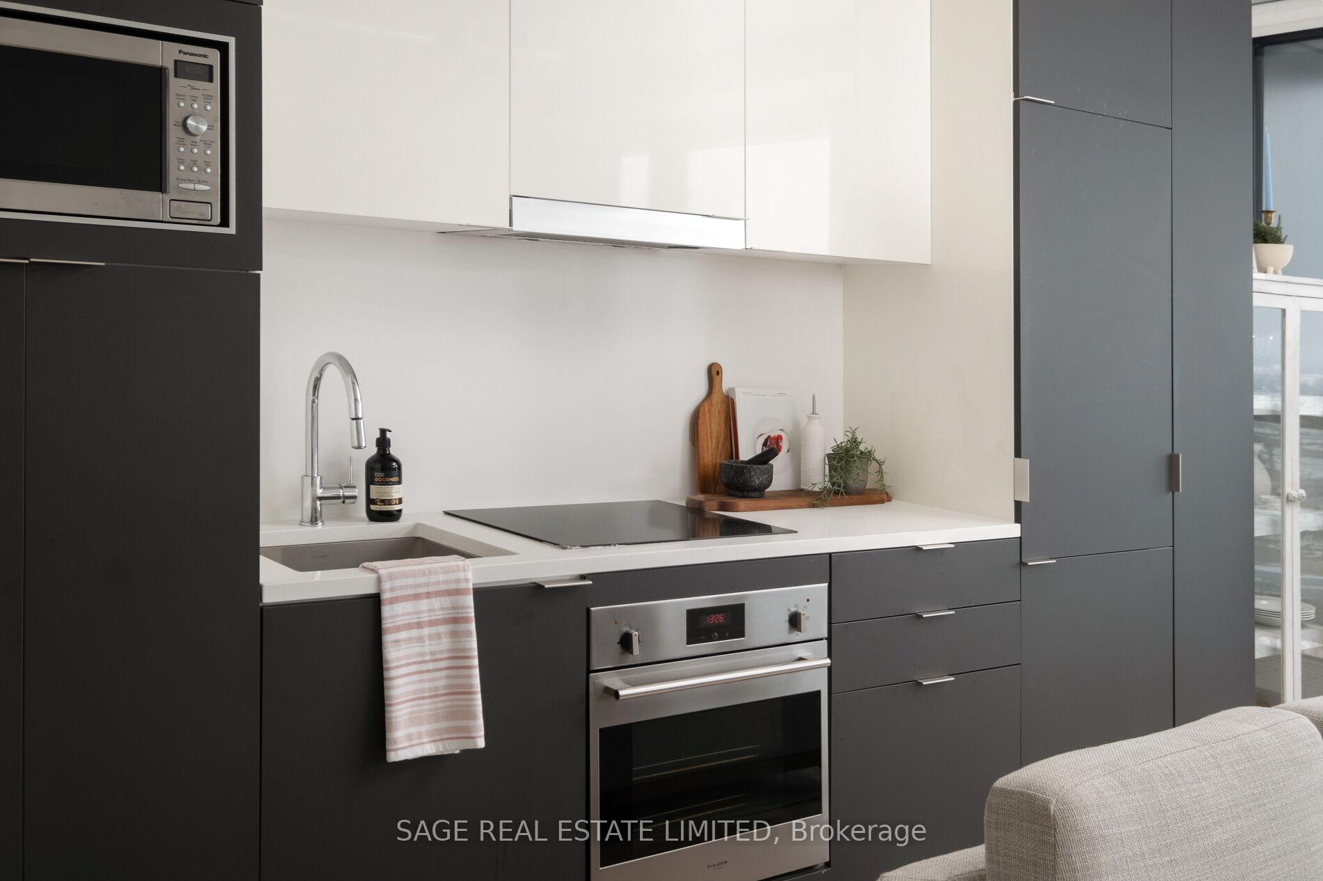 Photo 3 of Unit 1908, 170 Bayview Avenue, Toronto, Waterfront Communities — HOMEH