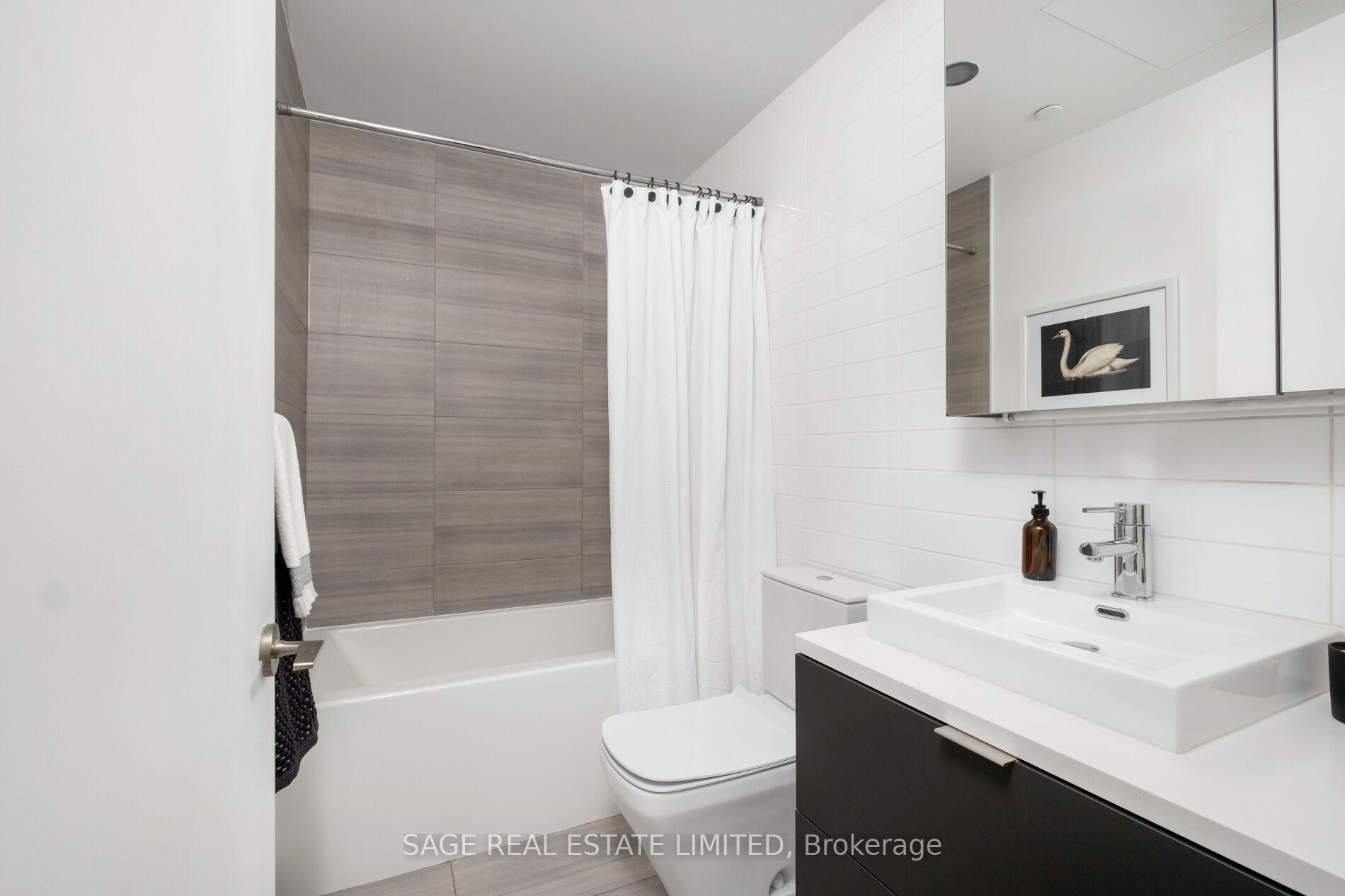 Photo 14 of Unit 1908, 170 Bayview Avenue, Toronto, Waterfront Communities — HOMEH