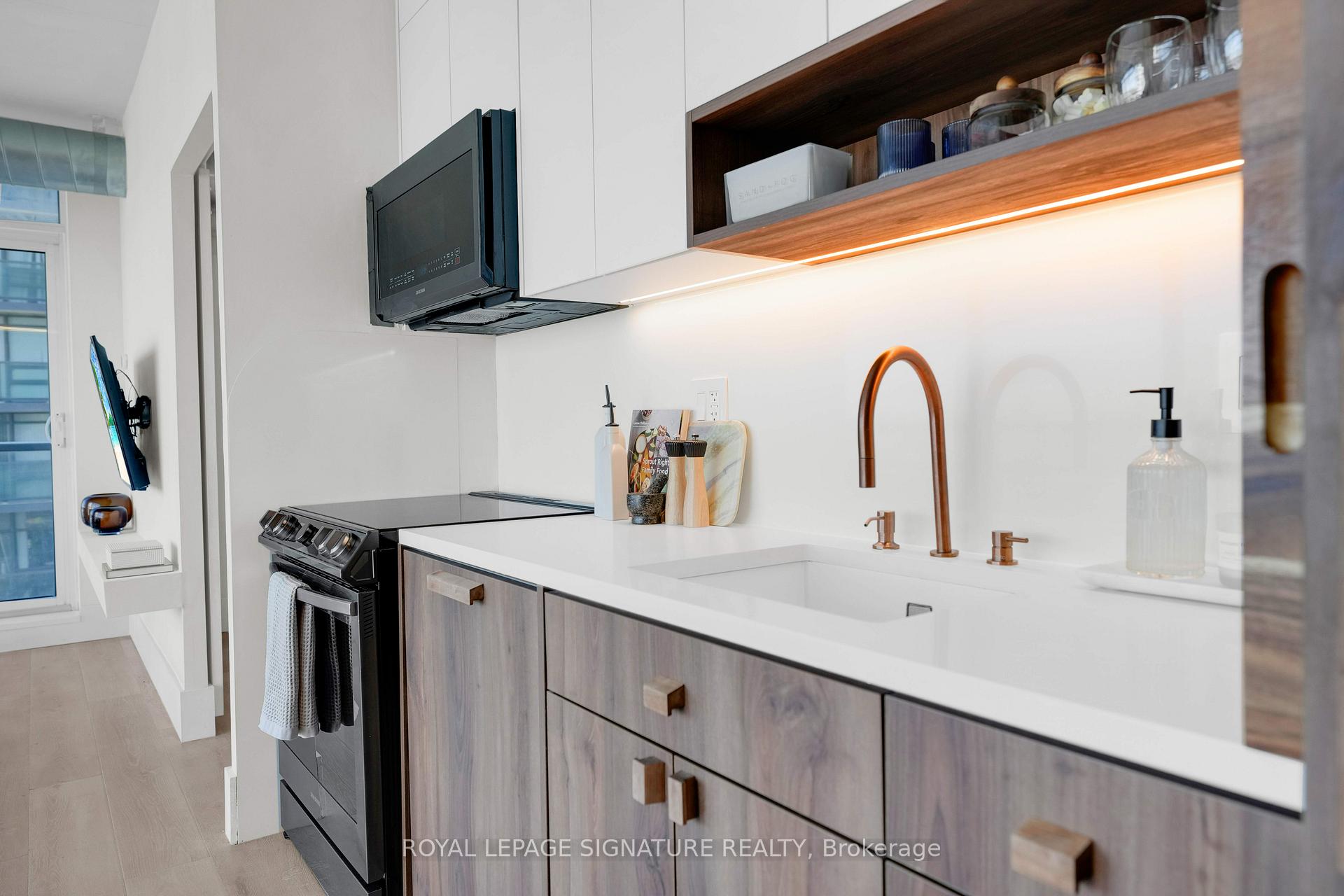 Photo 18 of Unit 1304, 150 Sudbury Street, Toronto, Little Portugal — HOMEH