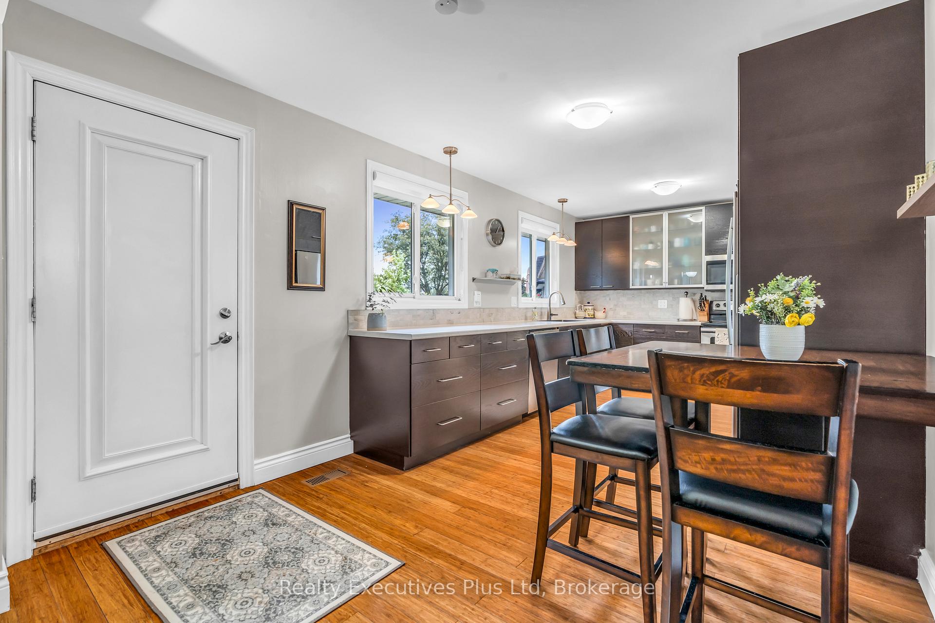 Photo 6 of 61 Mcilwraith Crescent, Guelph, Grange Road — HOMEH