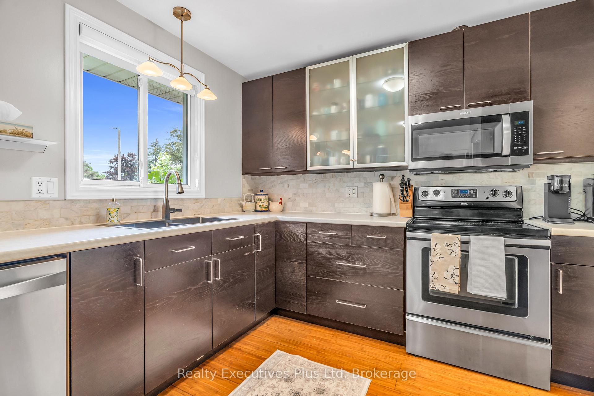 Photo 8 of 61 Mcilwraith Crescent, Guelph, Grange Road — HOMEH