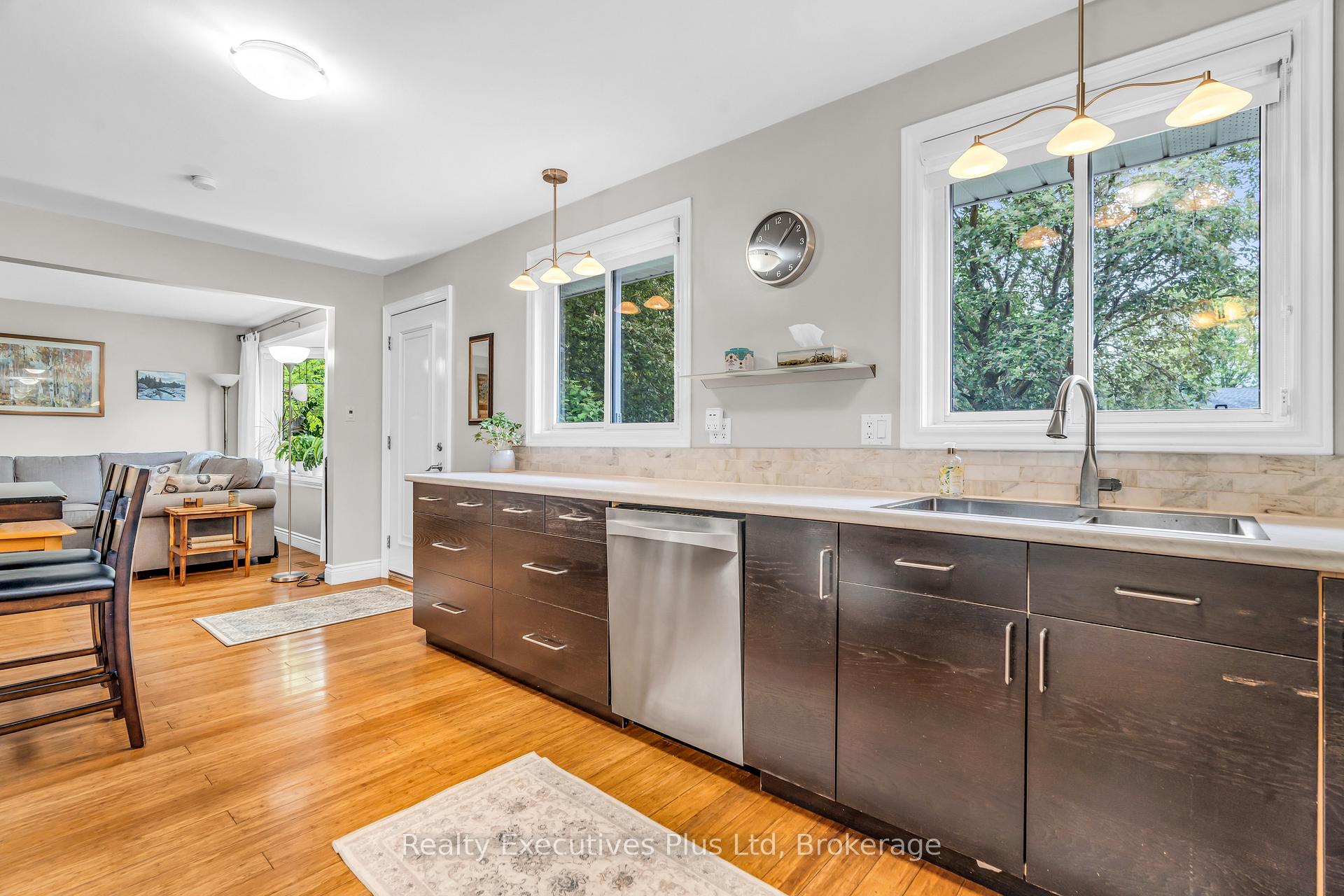 Photo 9 of 61 Mcilwraith Crescent, Guelph, Grange Road — HOMEH
