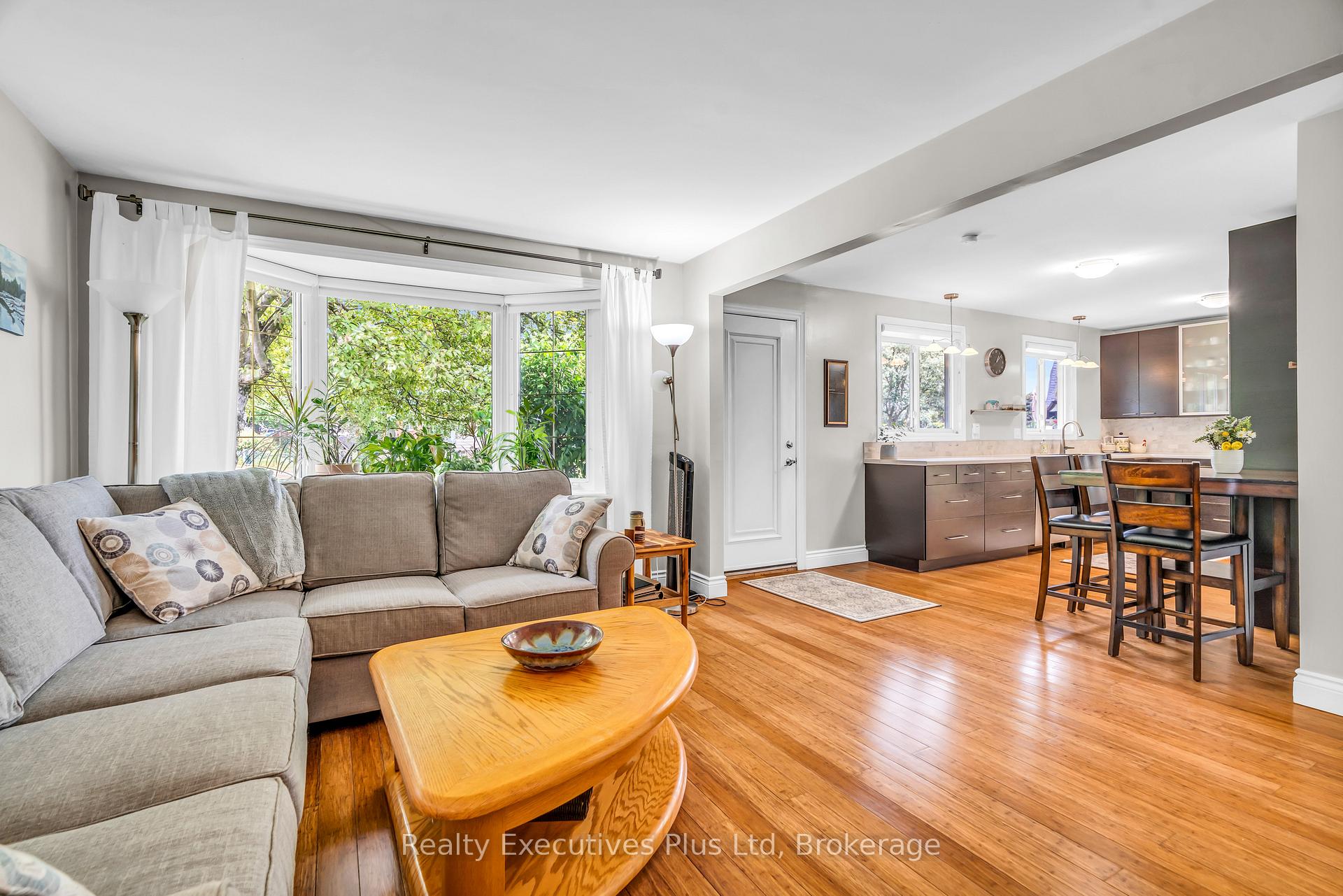 Photo 12 of 61 Mcilwraith Crescent, Guelph, Grange Road — HOMEH