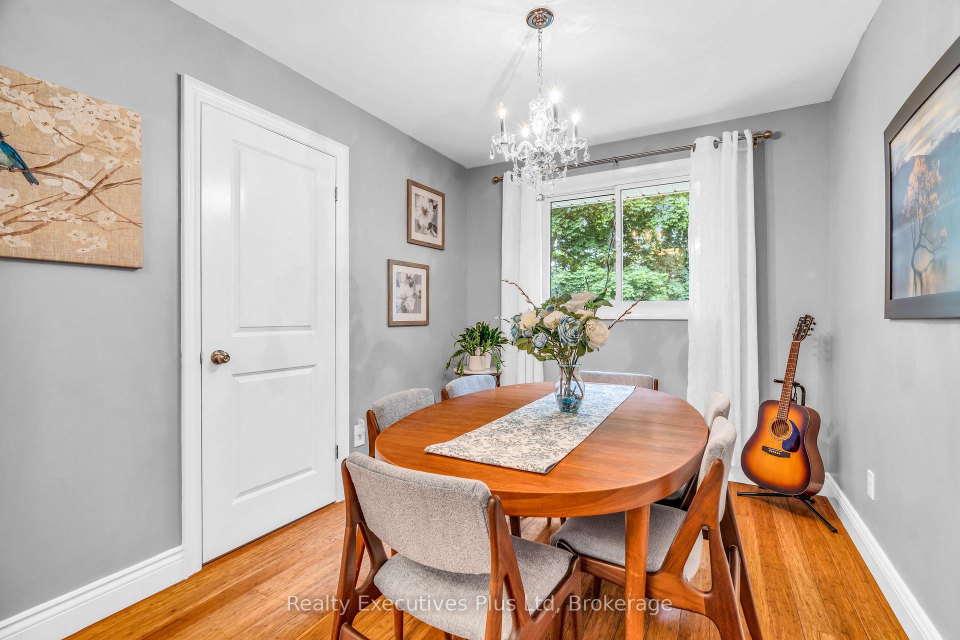 Photo 15 of 61 Mcilwraith Crescent, Guelph, Grange Road — HOMEH