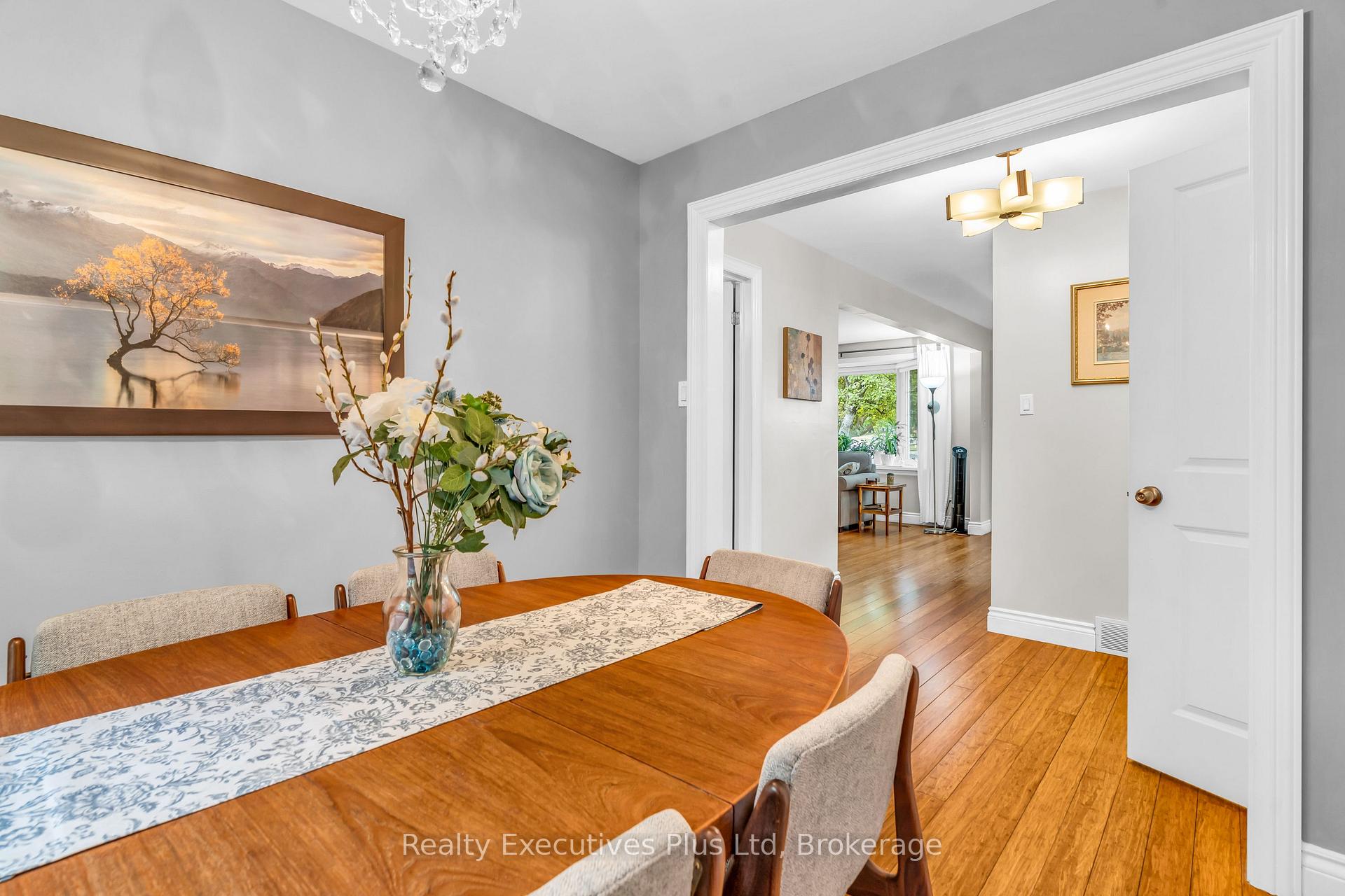 Photo 16 of 61 Mcilwraith Crescent, Guelph, Grange Road — HOMEH