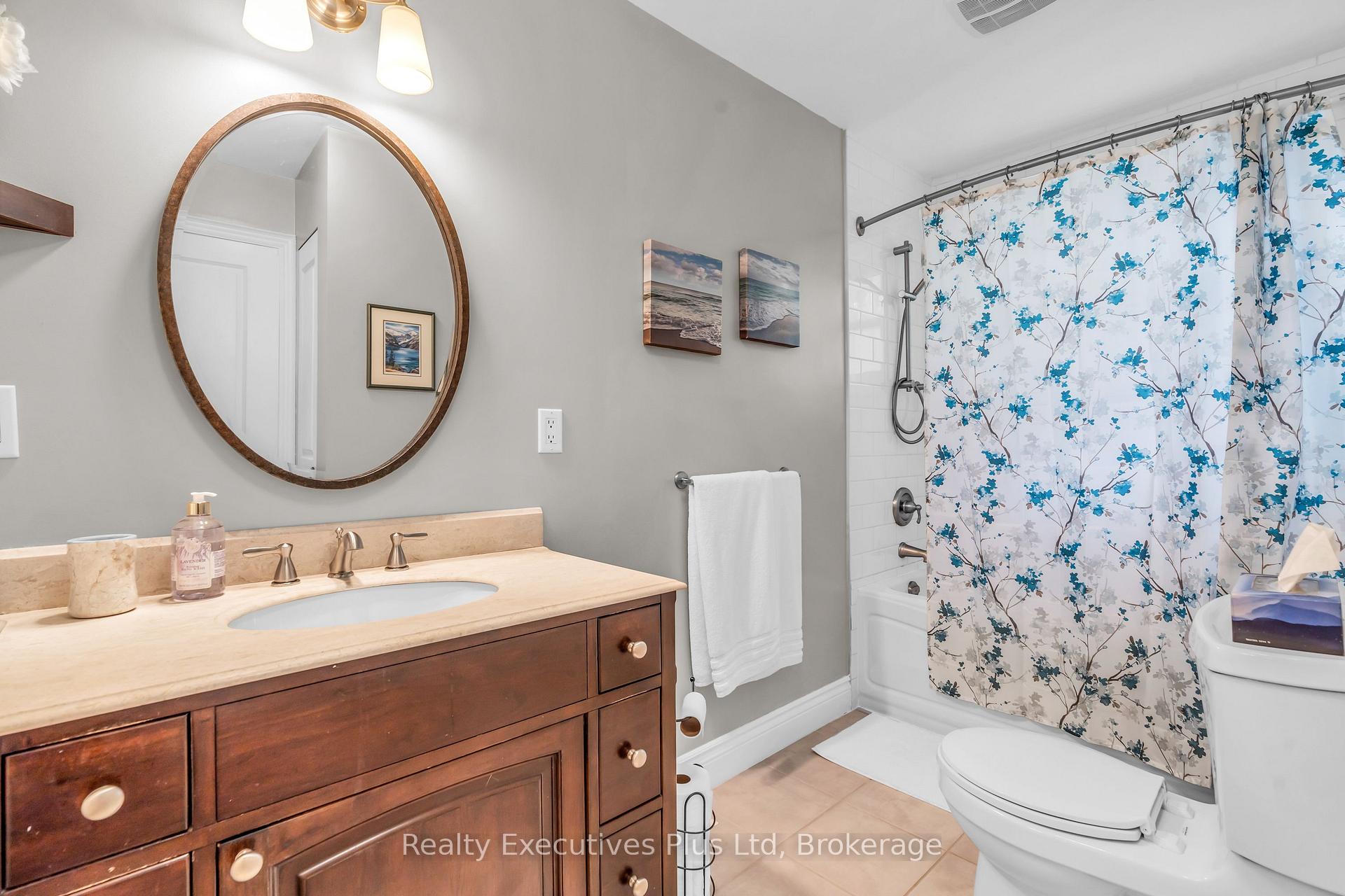 Photo 19 of 61 Mcilwraith Crescent, Guelph, Grange Road — HOMEH