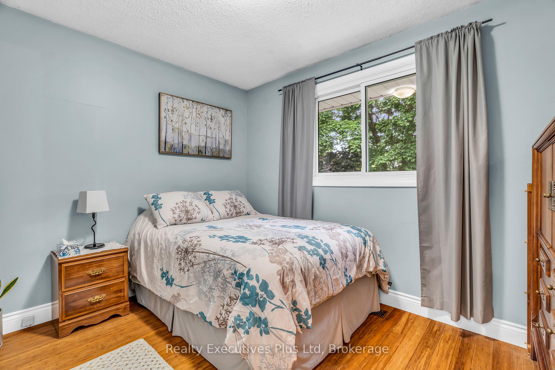 Photo 20 of 61 Mcilwraith Crescent, Guelph, Grange Road — HOMEH