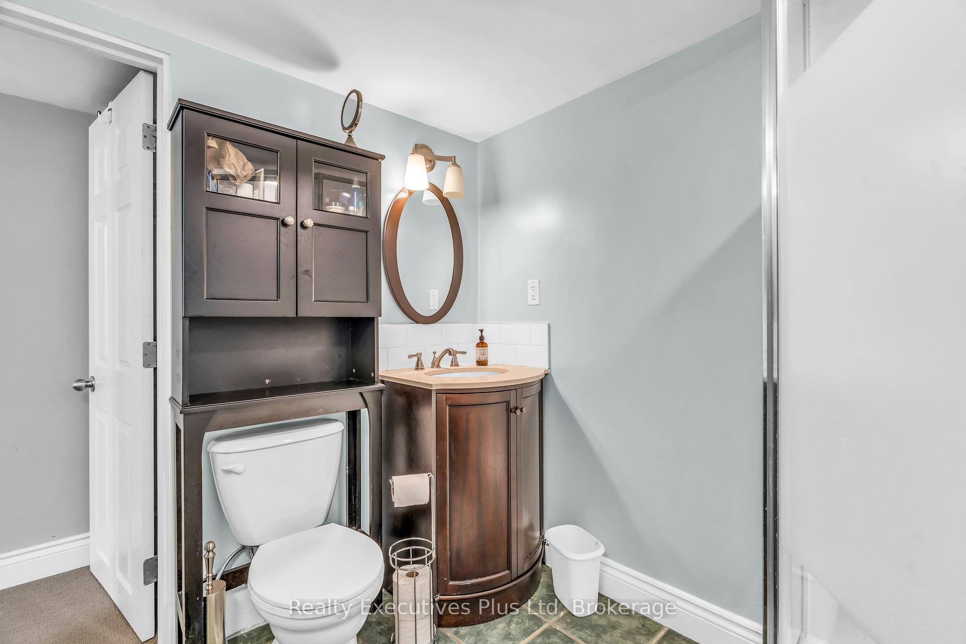Photo 33 of 61 Mcilwraith Crescent, Guelph, Grange Road — HOMEH
