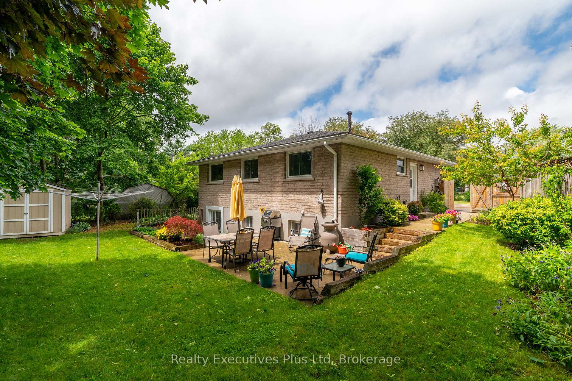 Photo 38 of 61 Mcilwraith Crescent, Guelph, Grange Road — HOMEH