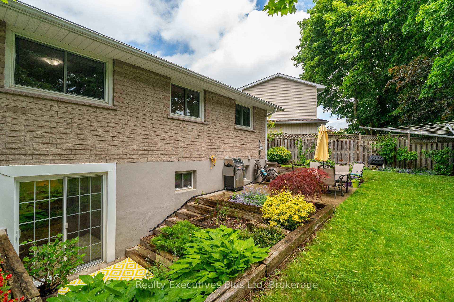 Photo 41 of 61 Mcilwraith Crescent, Guelph, Grange Road — HOMEH