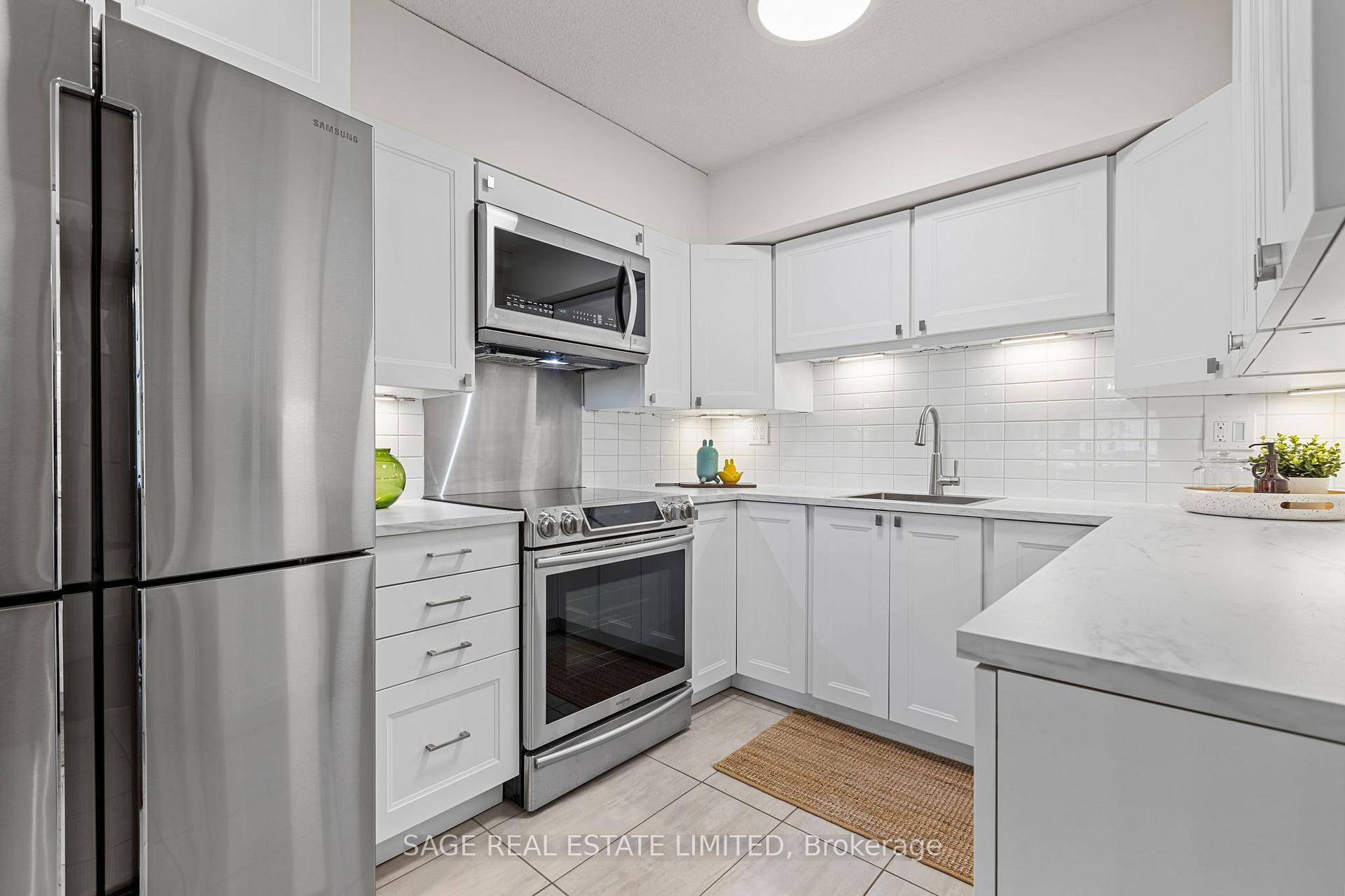 Photo 7 of Unit 316, 40 Sylvan Valley Way, Toronto, Bedford Park-Nortown — HOMEH