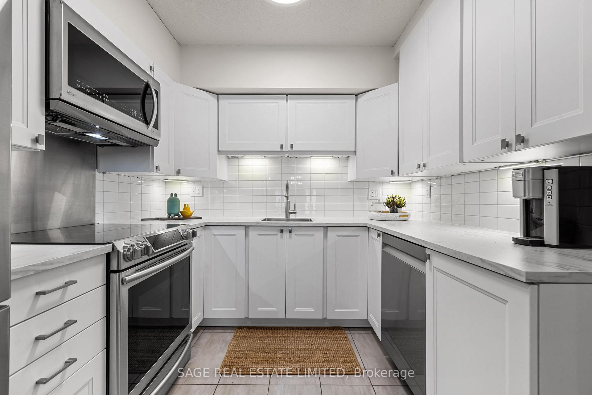Photo 21 of Unit 316, 40 Sylvan Valley Way, Toronto, Bedford Park-Nortown — HOMEH