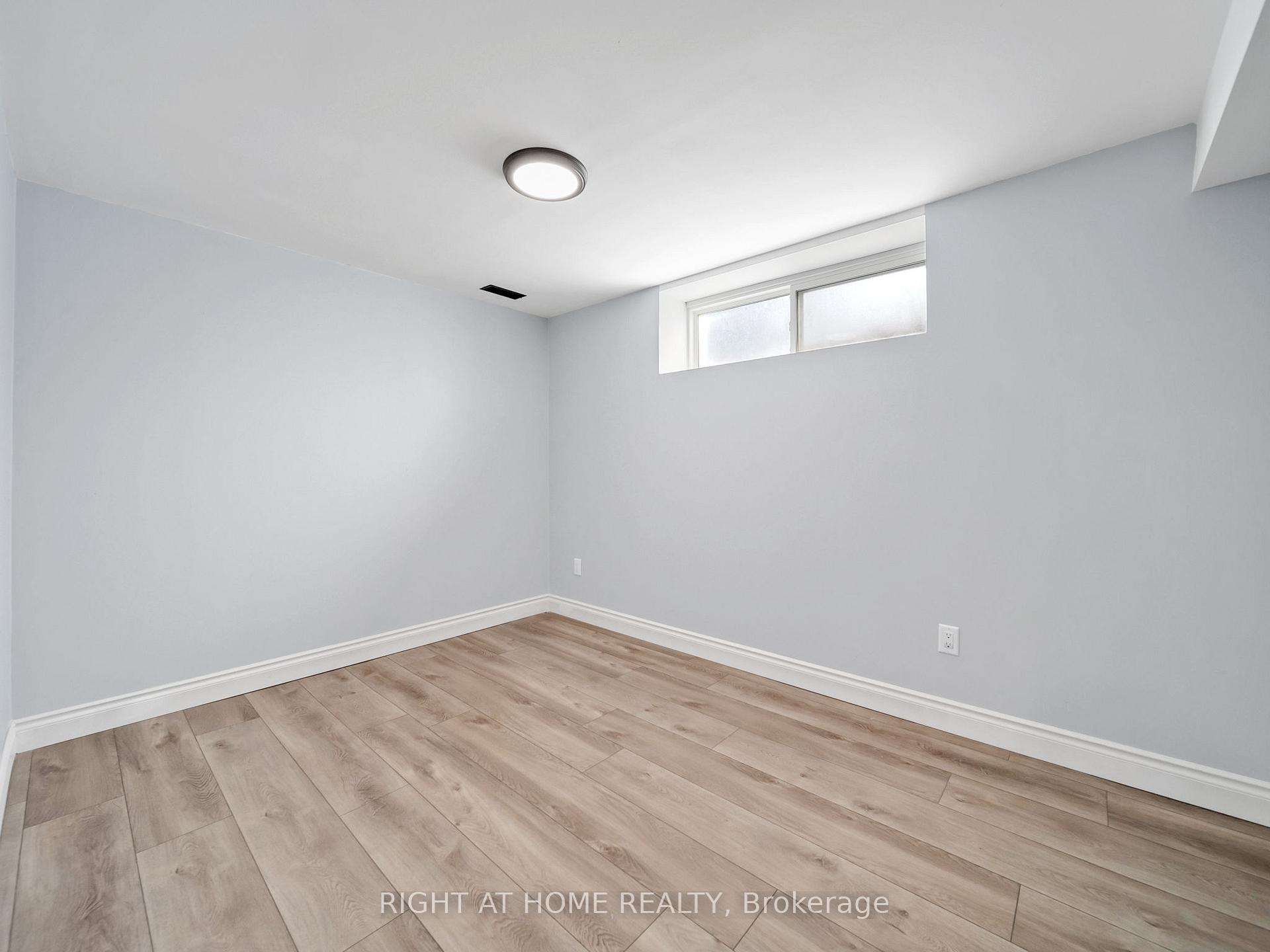Photo 15 of Unit LOWER, 282 Grove Street E, Barrie, Wellington — HOMEH