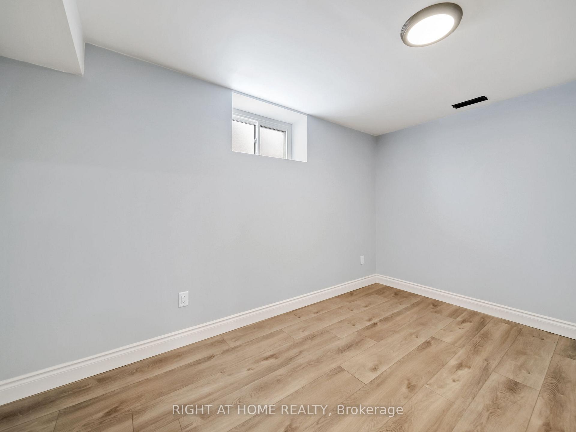 Photo 16 of Unit LOWER, 282 Grove Street E, Barrie, Wellington — HOMEH