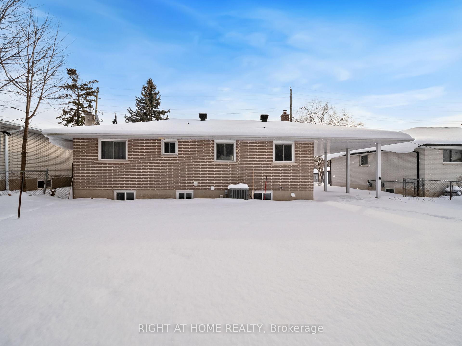 Photo 18 of Unit LOWER, 282 Grove Street E, Barrie, Wellington — HOMEH