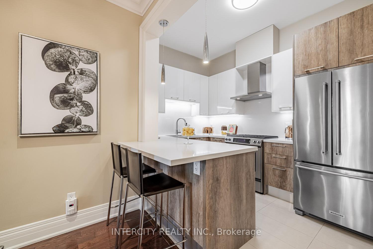 Photo 3 of Unit 428, 80 Burns Boulevard, King, King City — HOMEH