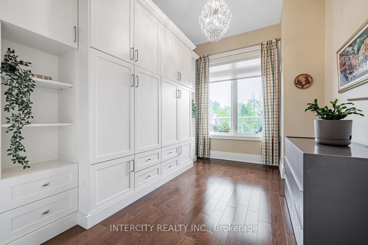 Photo 9 of Unit 428, 80 Burns Boulevard, King, King City — HOMEH