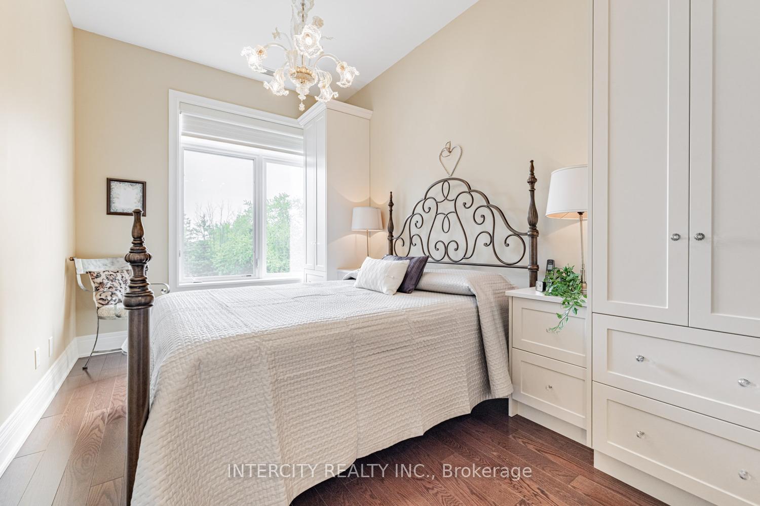 Photo 10 of Unit 428, 80 Burns Boulevard, King, King City — HOMEH