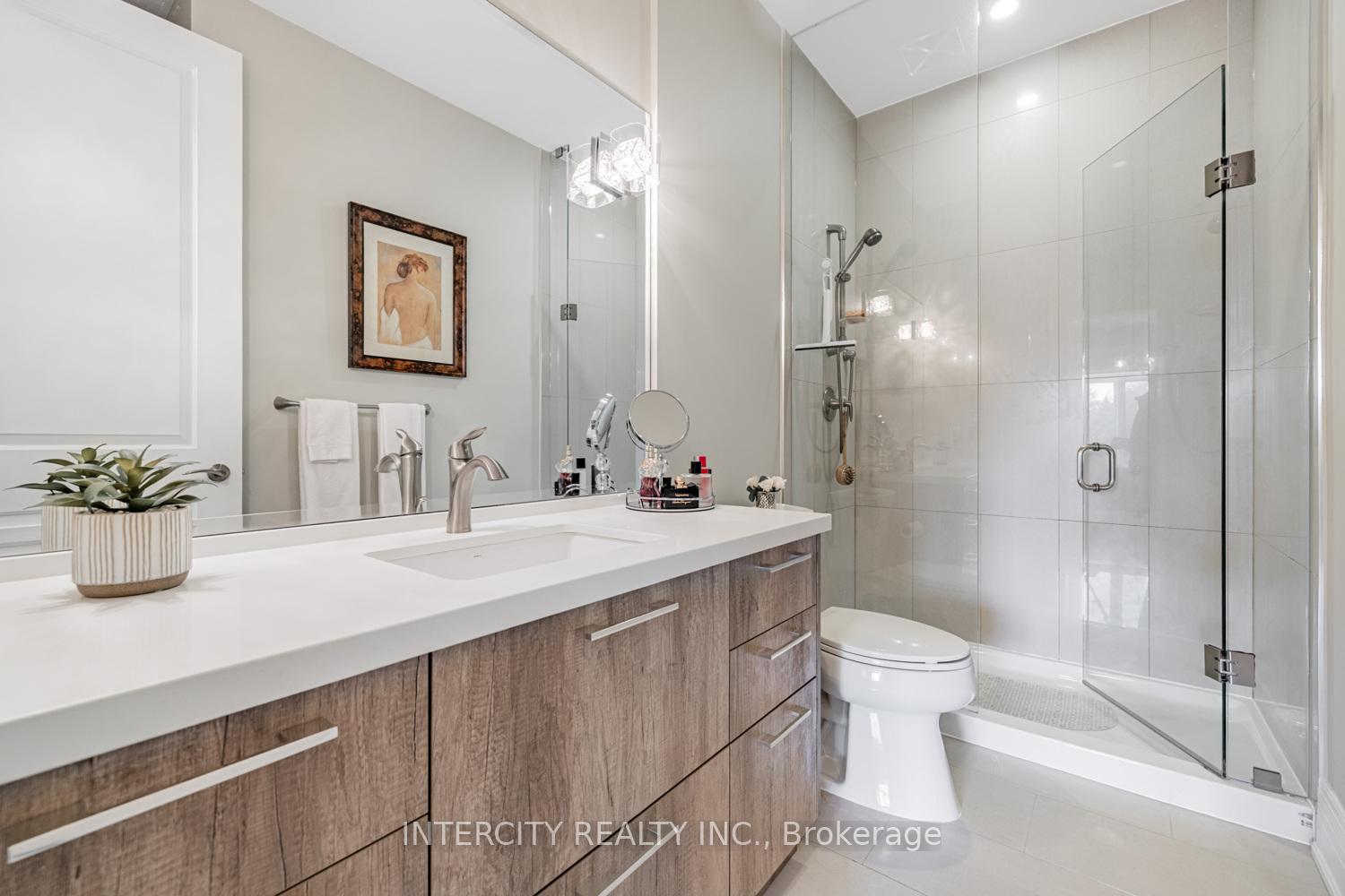 Photo 15 of Unit 428, 80 Burns Boulevard, King, King City — HOMEH
