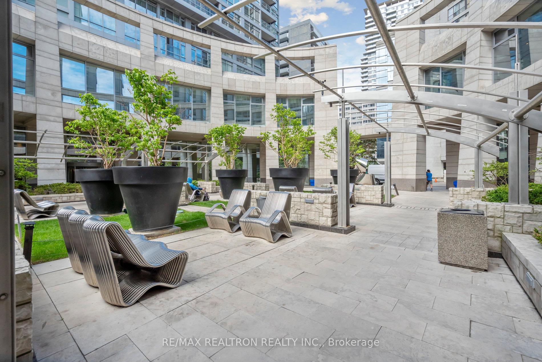 Photo 1 of Unit 1908, 2181 Yonge Street, Toronto, Mount Pleasant West — HOMEH
