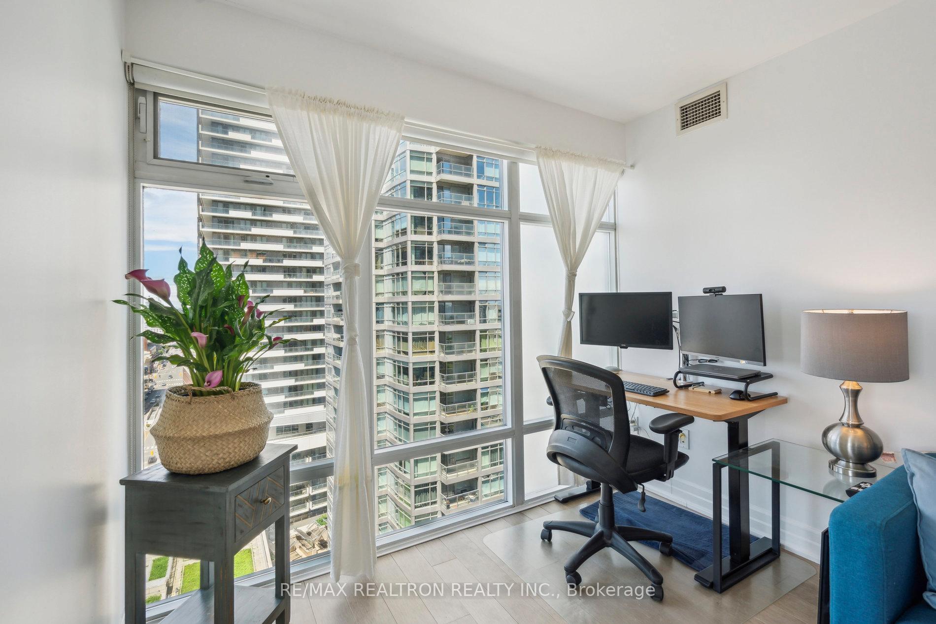 Photo 7 of Unit 1908, 2181 Yonge Street, Toronto, Mount Pleasant West — HOMEH