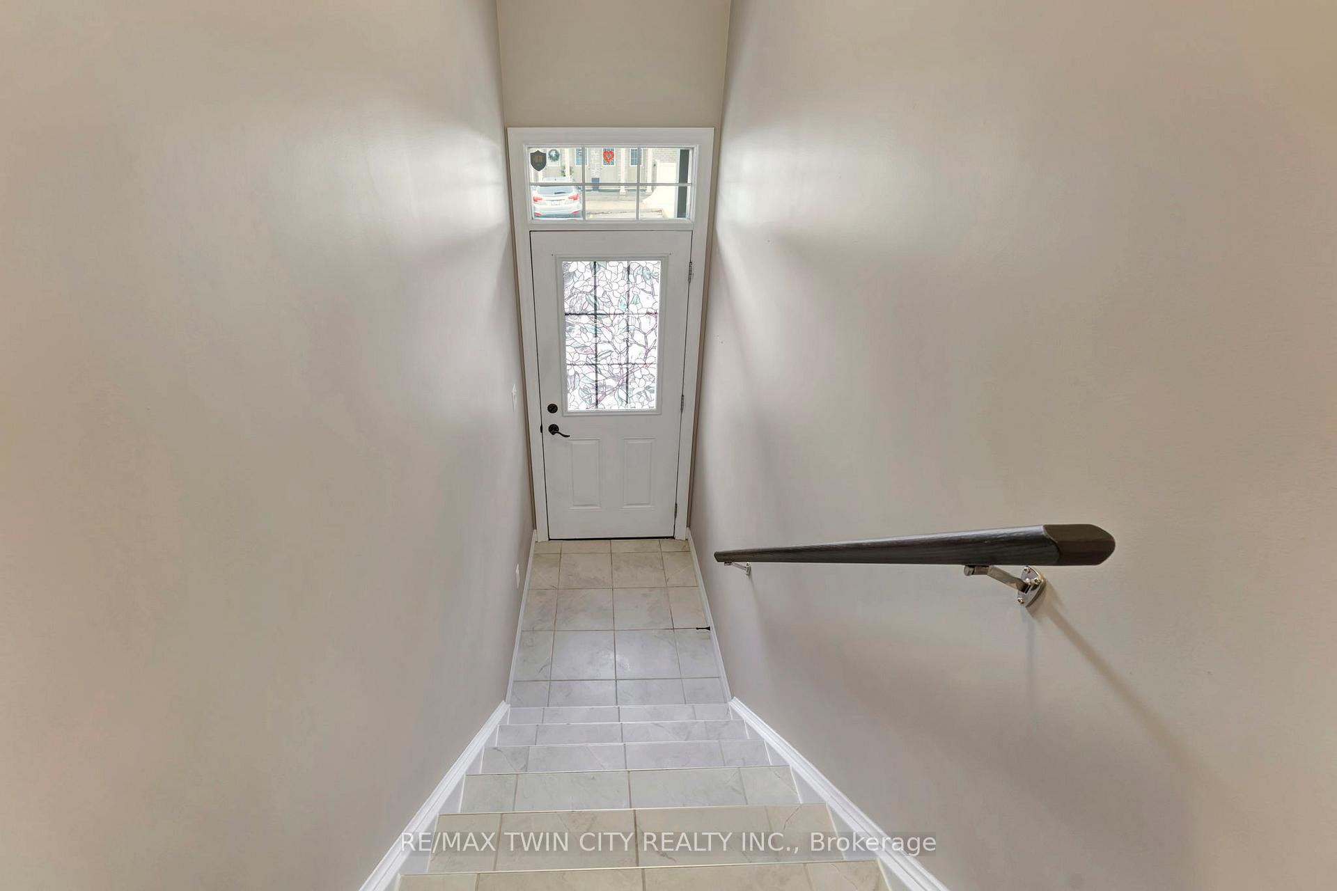 Photo 6 of Unit 9B, 388 Old Huron Road, Kitchener, Brigadoon — HOMEH